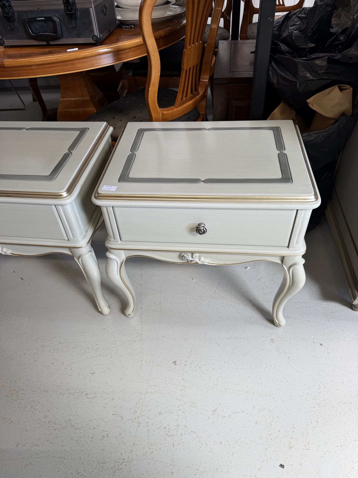 Pr Of French Style Painted Bedsides photo vinterior