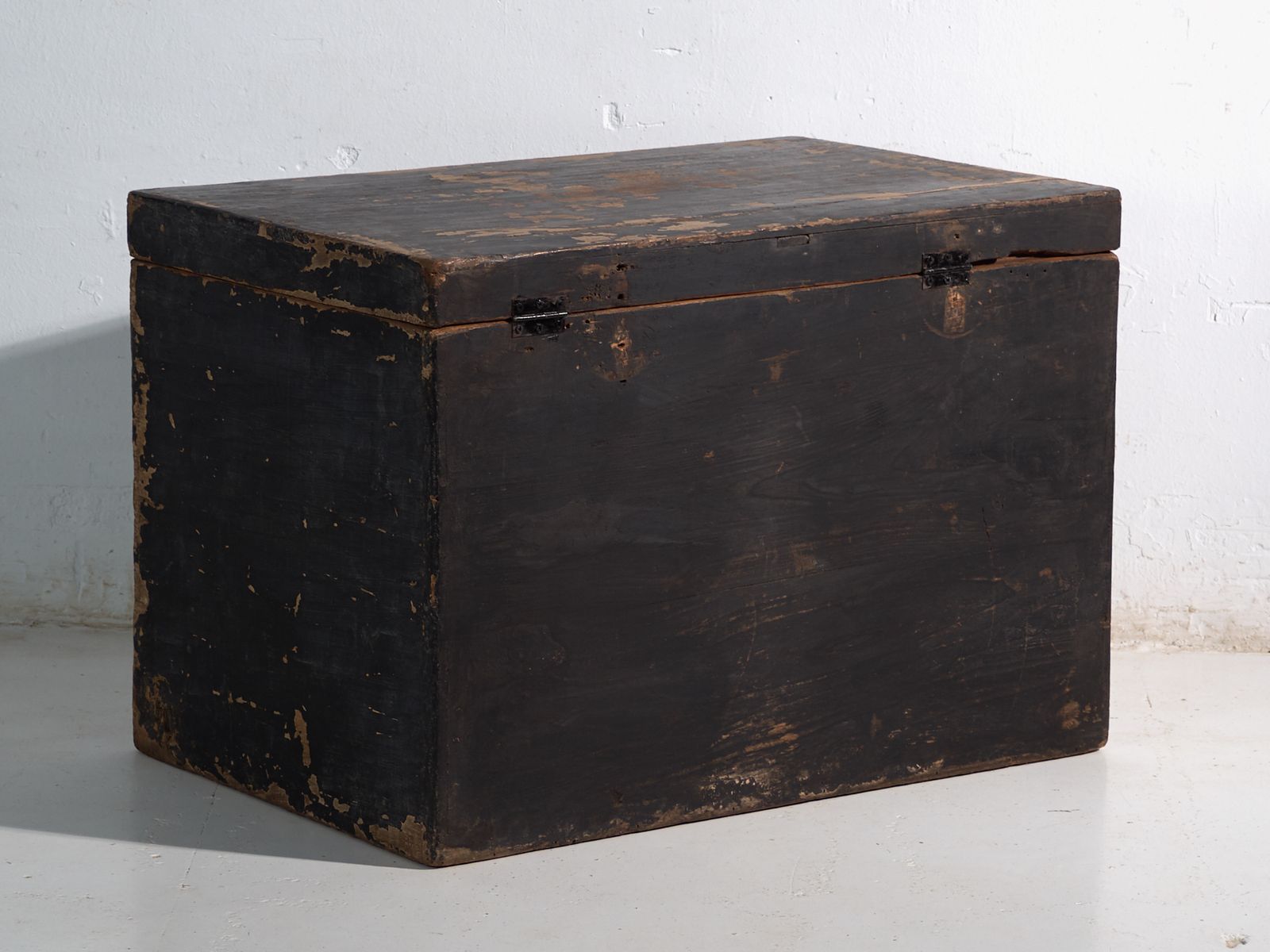 Antique Painted Trunk In Pine Wood – China, Circa 1900 photo buy