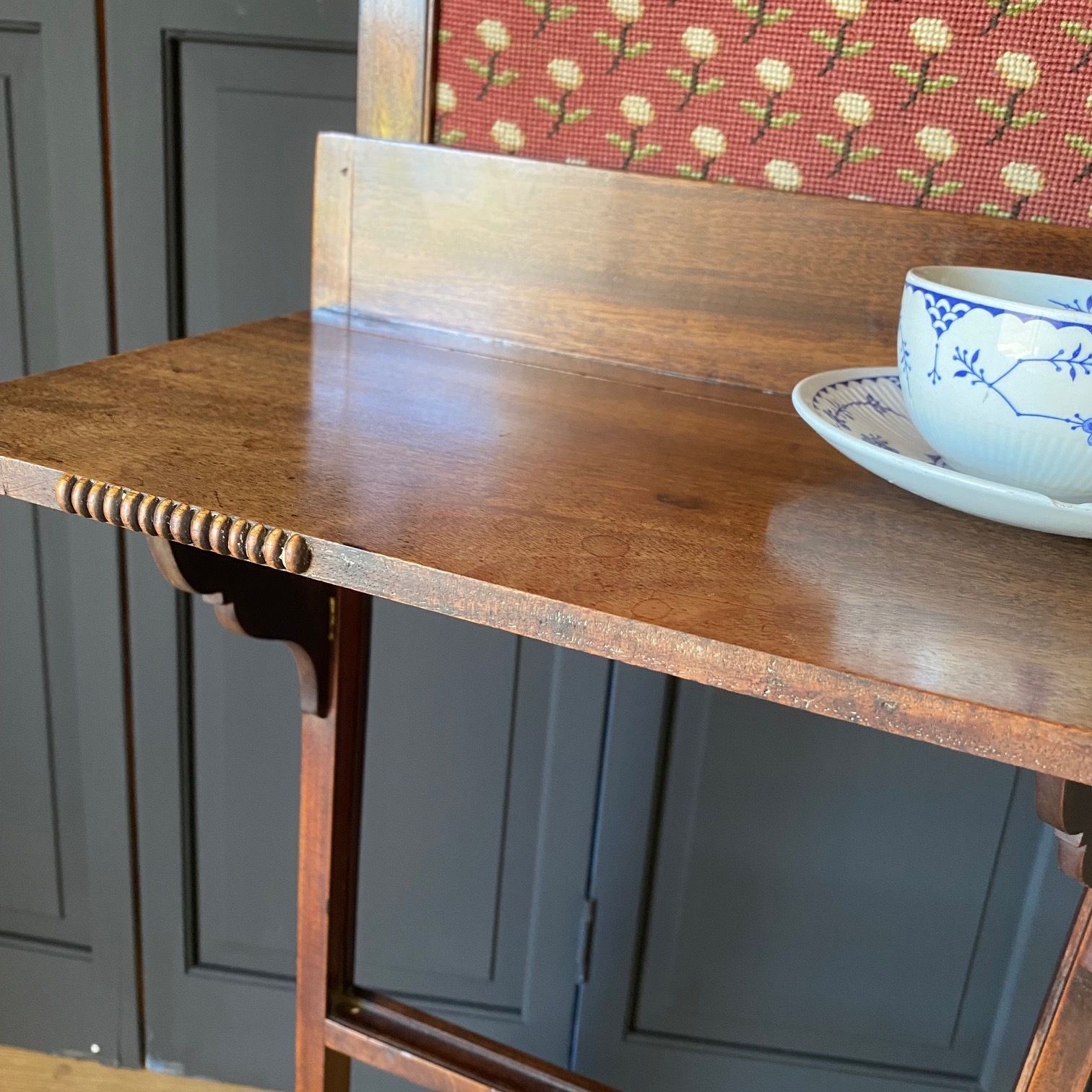 photo furniture Regency Mahogany Fire Screen