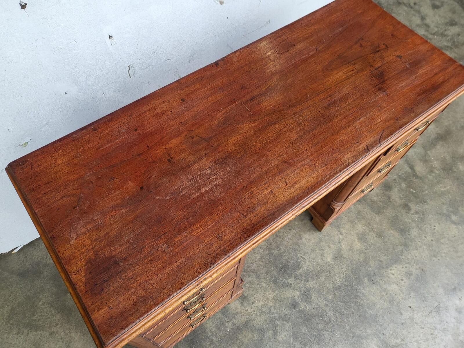 photo vinterior Antique Victorian Small Knee Hole Desk 7 Drawers
