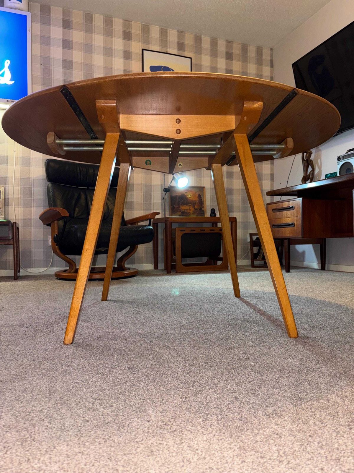 Ercol Blonde Gold Label Model 384 Dining Table   Retro   Vintage   G Plan Era photo 545.0