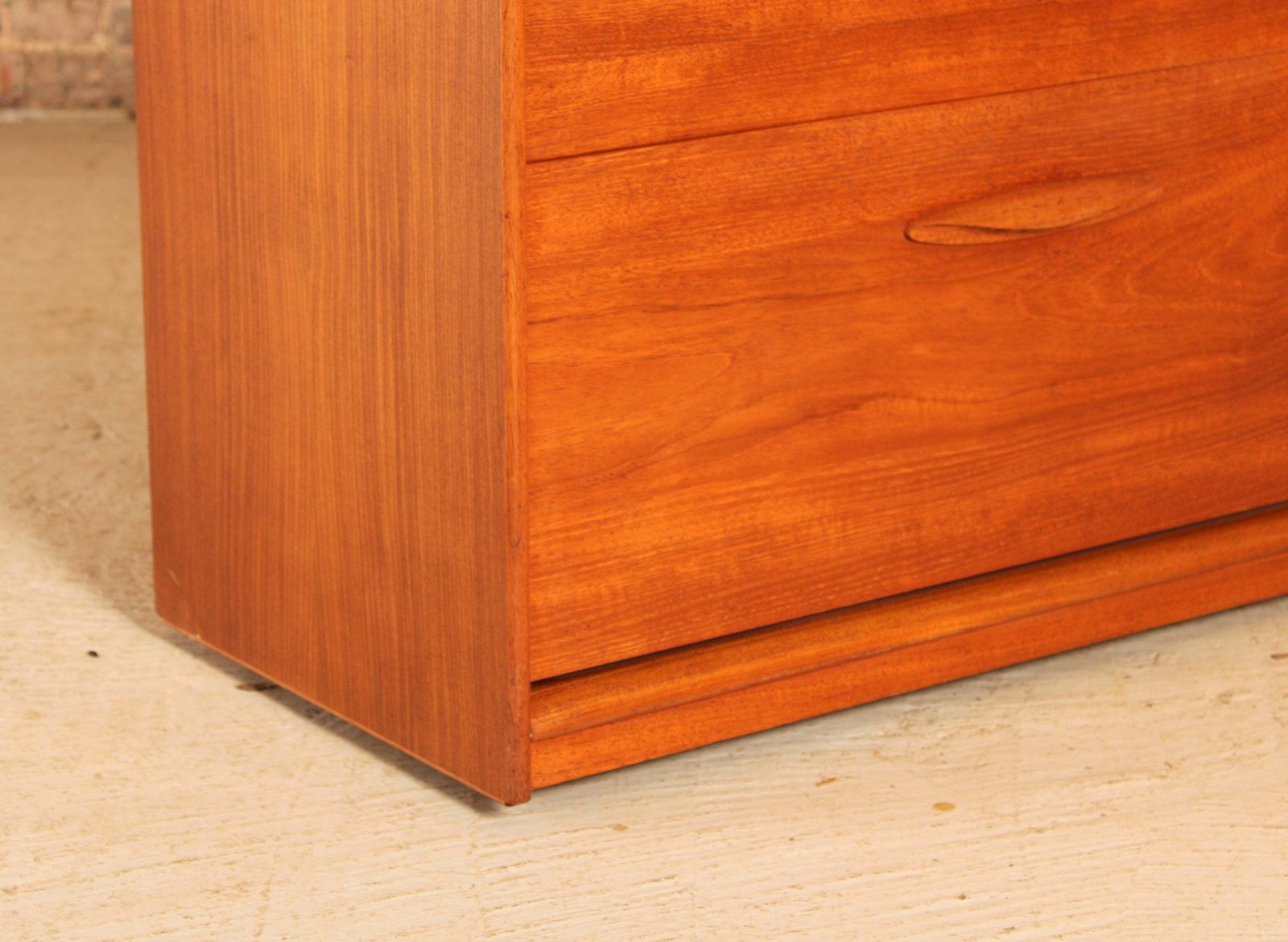 Mid Century Teak Chest Of 4 Drawers On Casters By Austinsuite, Circa 1960s photo 425.0