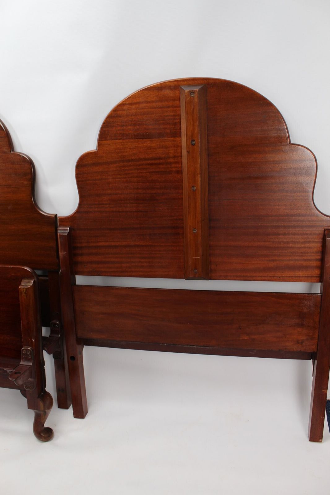 600.0 Pair Of Art Deco Mahogany Single Beds photo