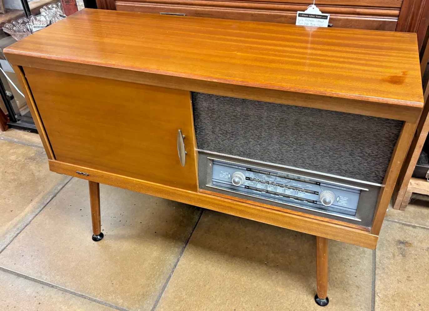 Mid Century G.R.D Model 204 Radiogram