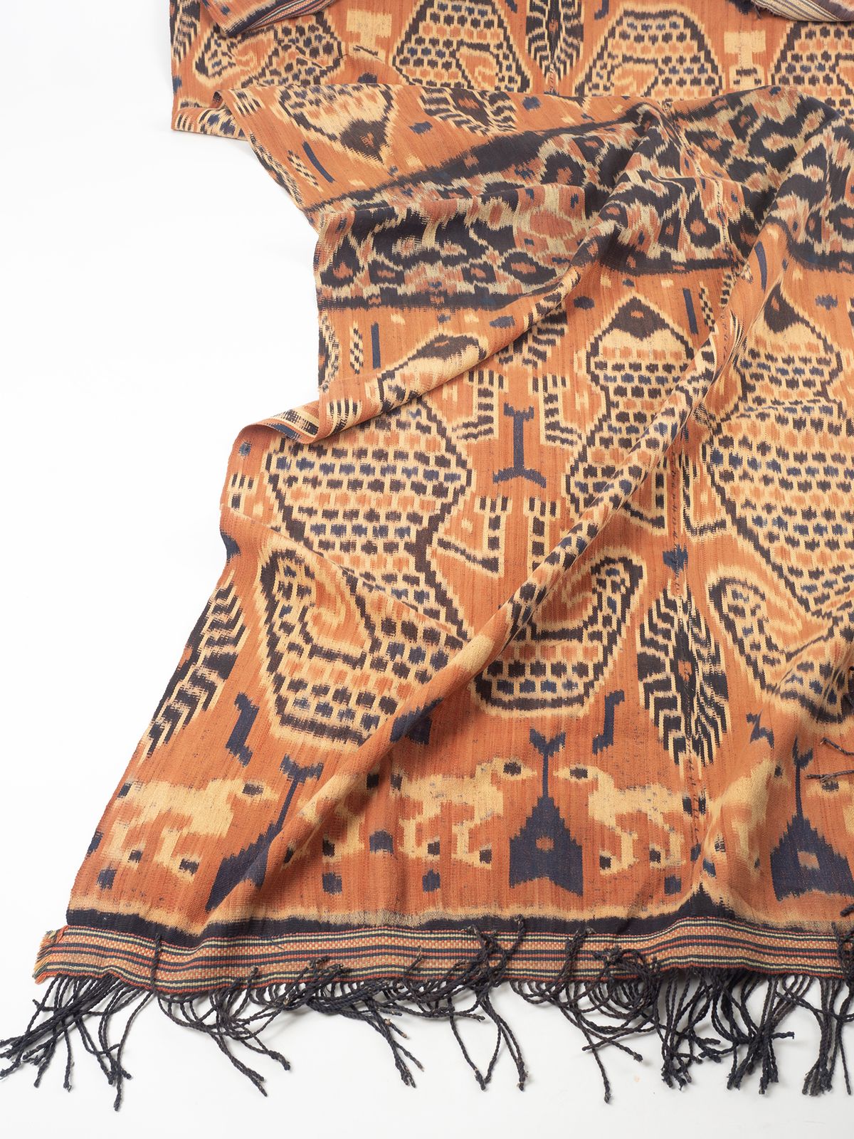 Sumba Ikat Panel With Lizards, 1950s photo vinterior