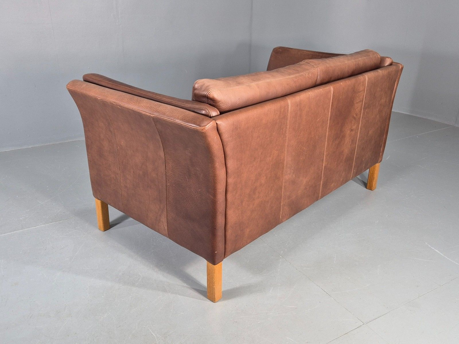 photo vinterior Vintage Mid Century 2 Seater Sofa Danish 1980s Leather Retro Eb11636
