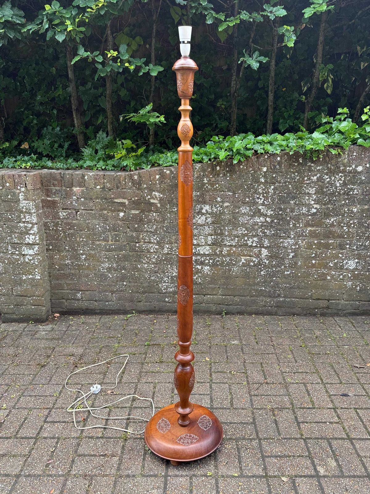 Stunning Vintage Indian Carved Wooden Standard Lamp Pumposh Mid Century Floor Lamp Working And Tested photo buy