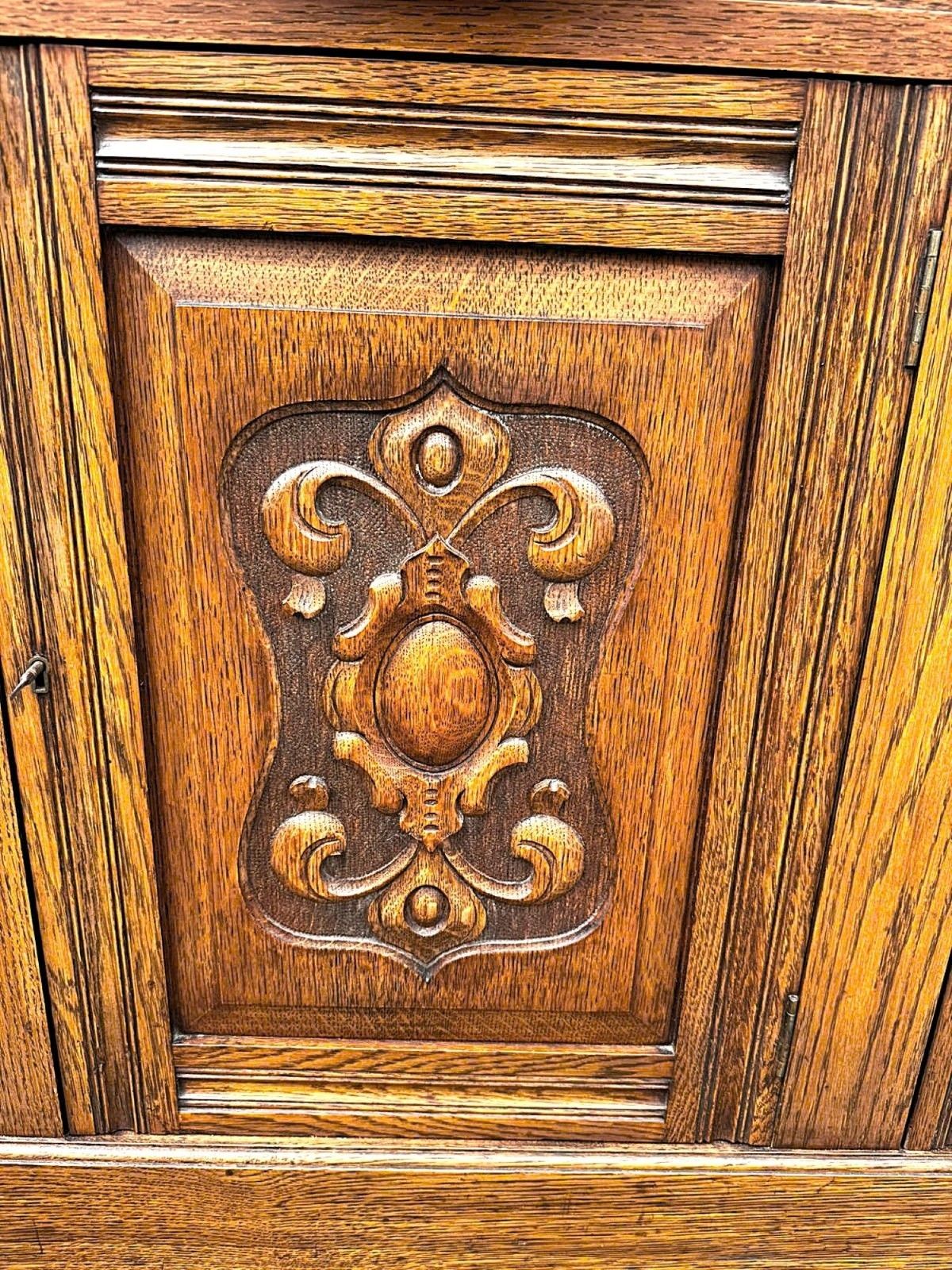 255.0 Edwardian Oak Mirror Back Sideboard photo