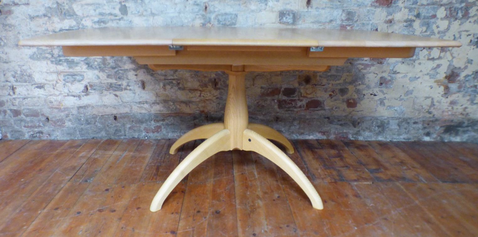 Modern Ercol Model 1192 Extendable Pedestal Windsor Dining Table Uk Deliver Vgc photo 830.0