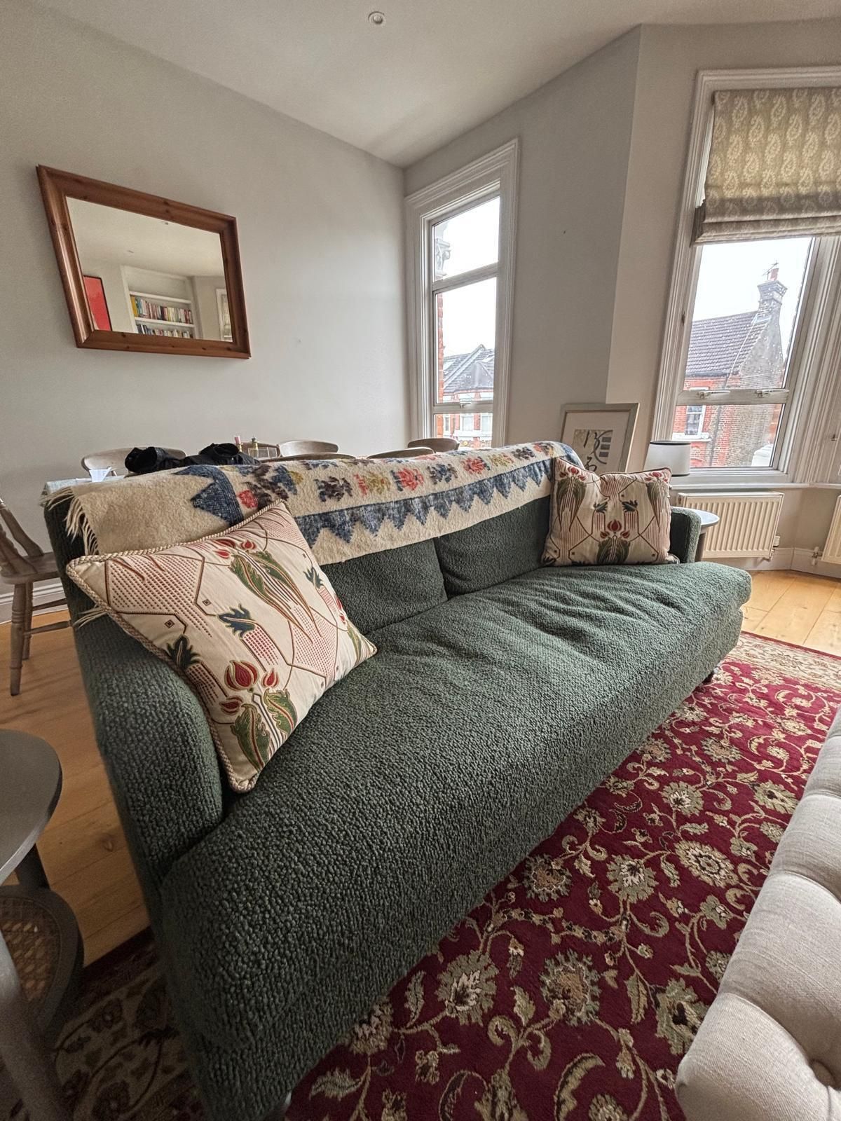 photo furniture Love Your Home Florence Sofa