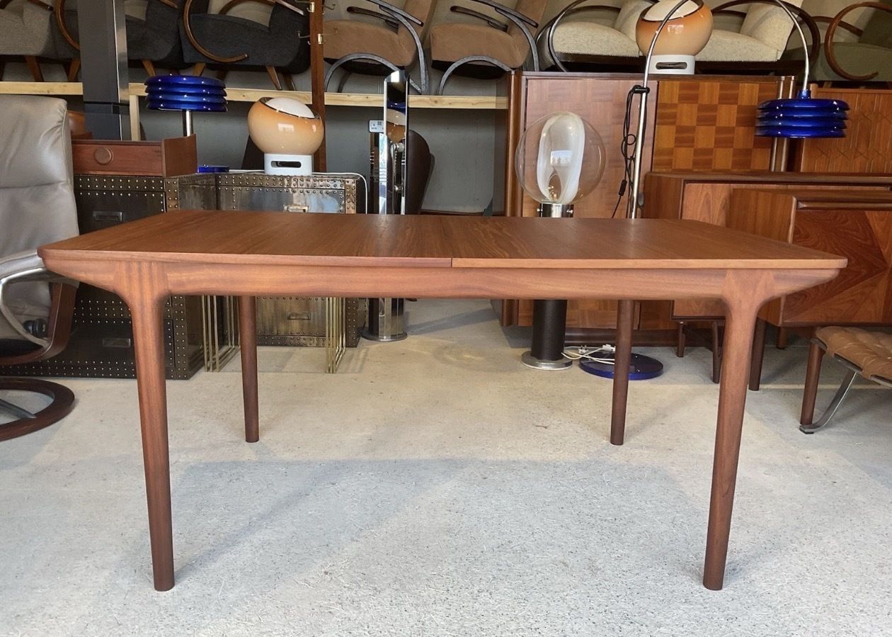 photo vinterior Mid Century T3 Teak Macintosh Double Extending Dining Table 1970s
