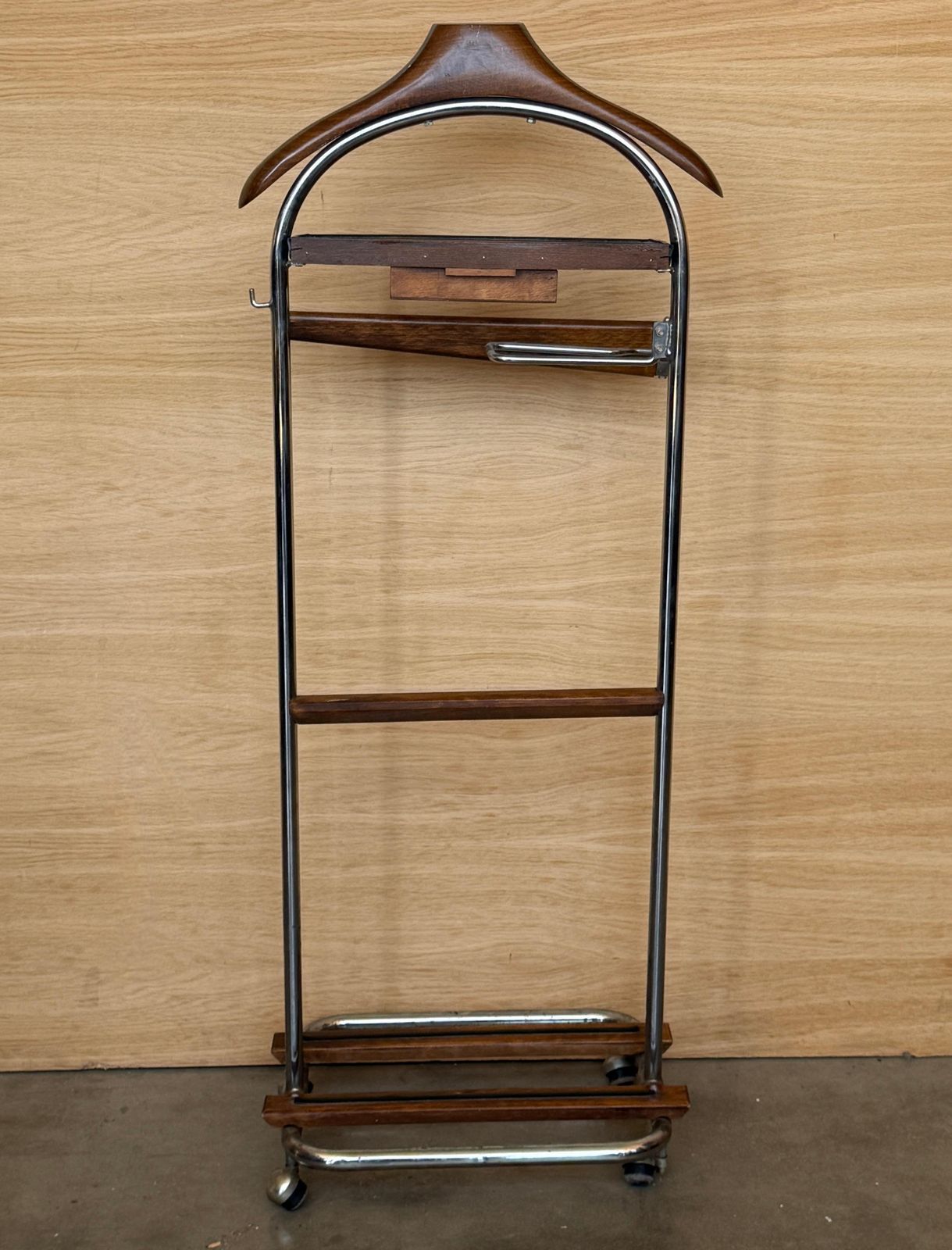 Beechwood And Brass Suit Valet Stand Ico Parisi Style photo 1372.0