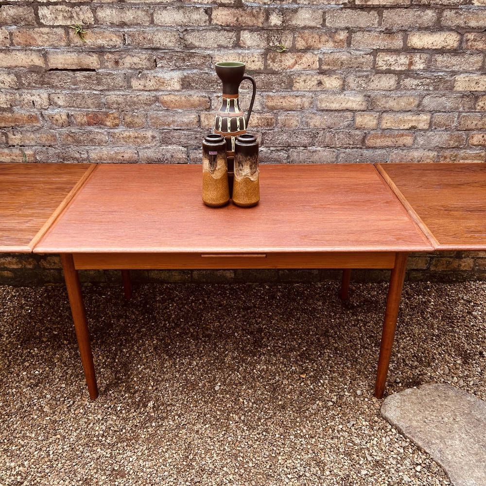 Danish Teak Draw Leaf Extending Dining Table, Circa 1960s