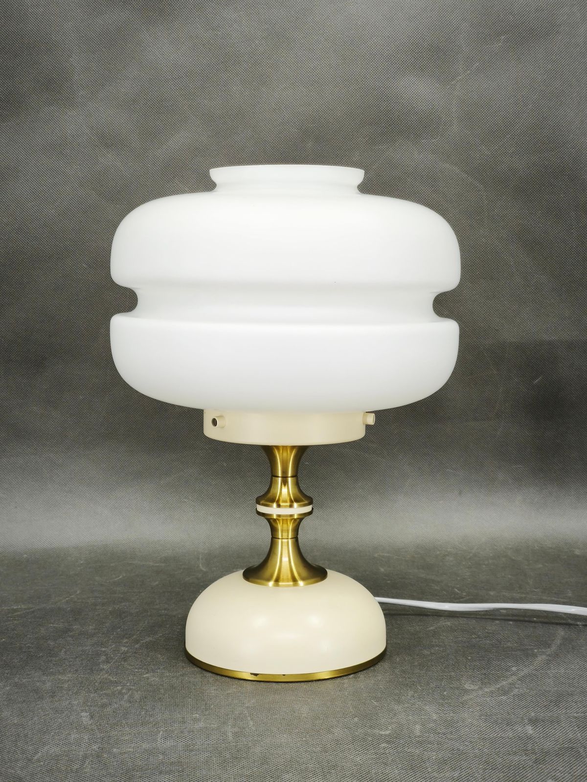 Napako Opaline Glass Table Lamp, Tsjecho-Slowakije, jaren 1970 photo furniture