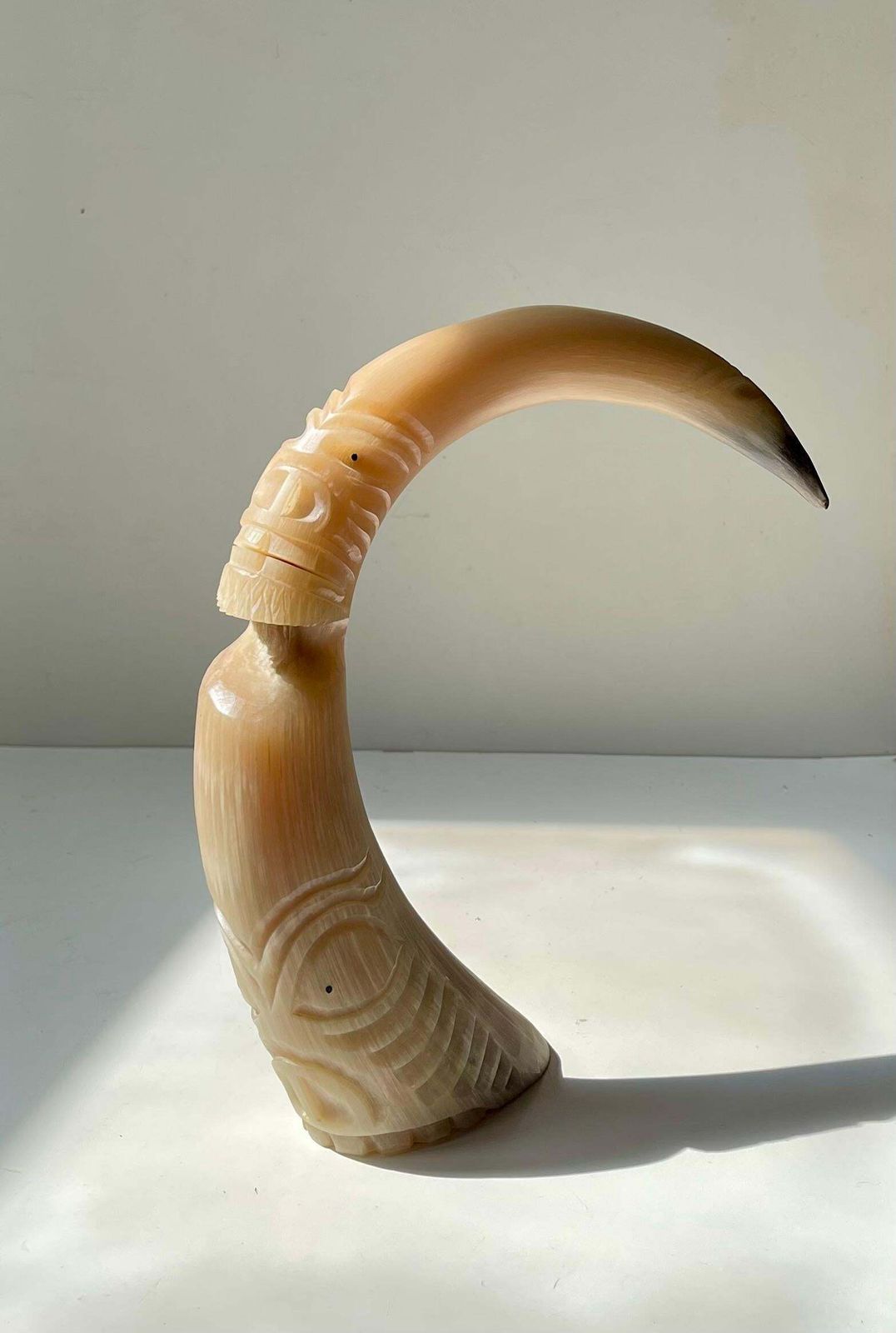 photo furniture Vintage Greenlandic Tupilak In Musk Ox Horn