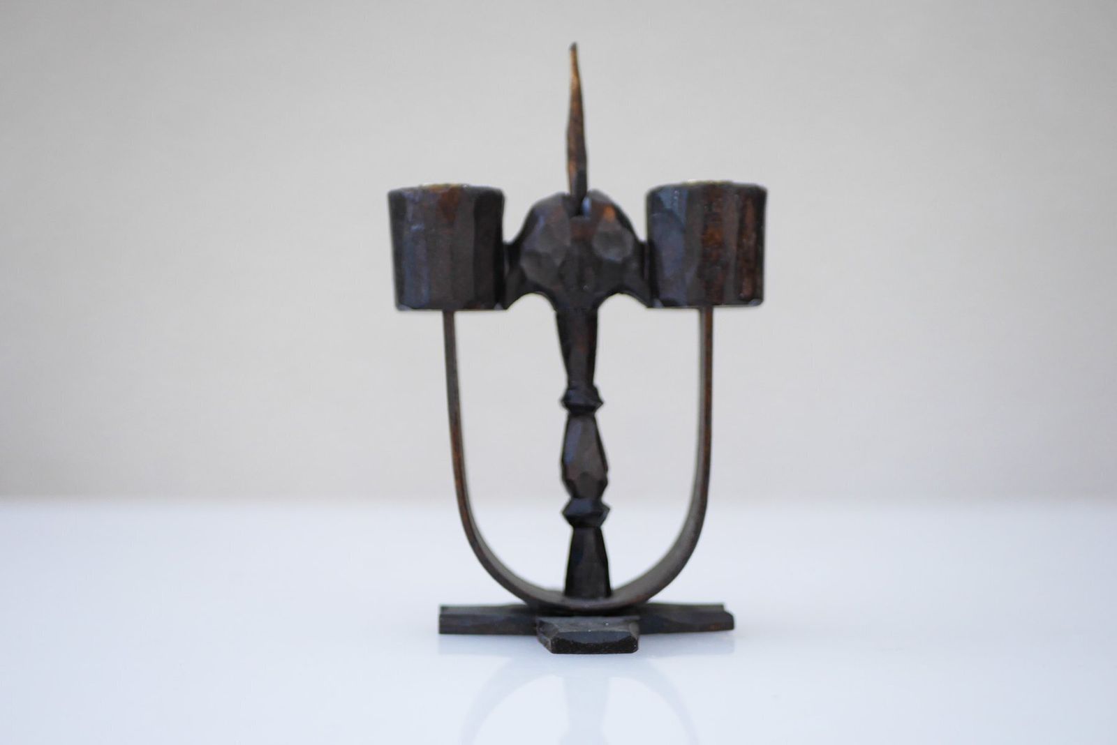 Bougeoirs en bois suédois de Taserud, 1955, lot de 2 photo for sale