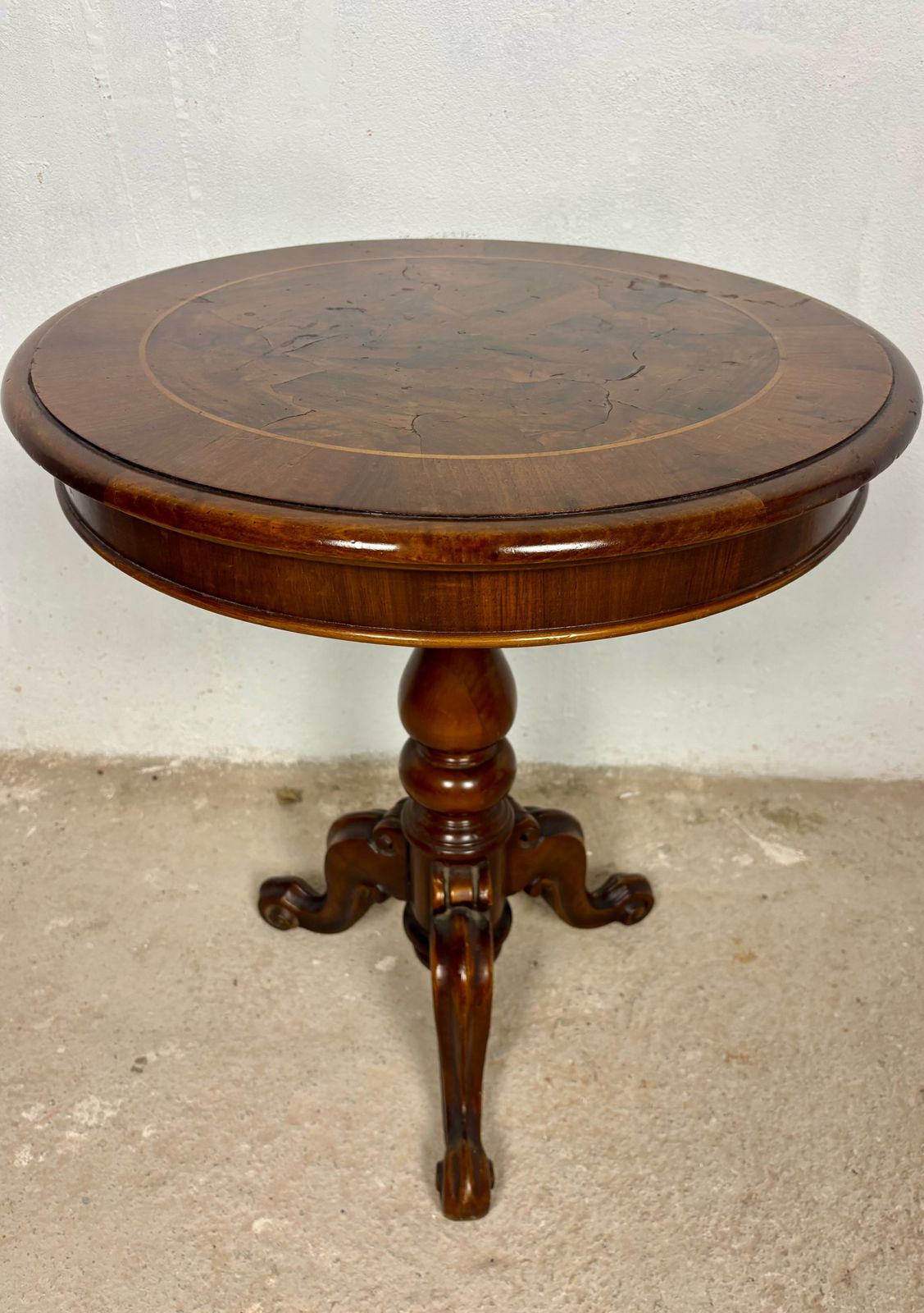Ronde Bijzettafel Met Ingelegde Blad, Jaren 1920 photo furniture