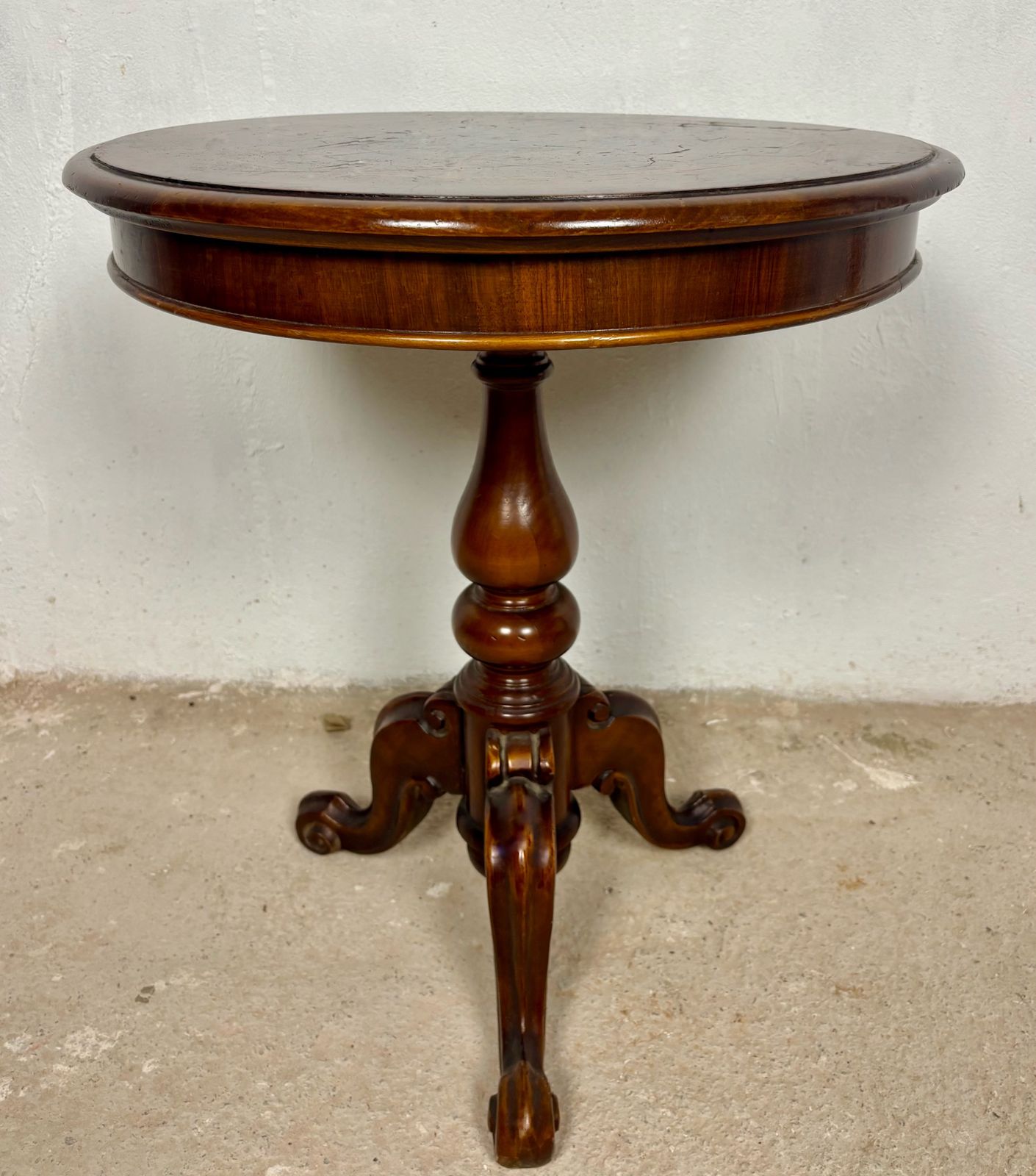 Ronde Bijzettafel Met Ingelegde Blad, Jaren 1920 photo for sale