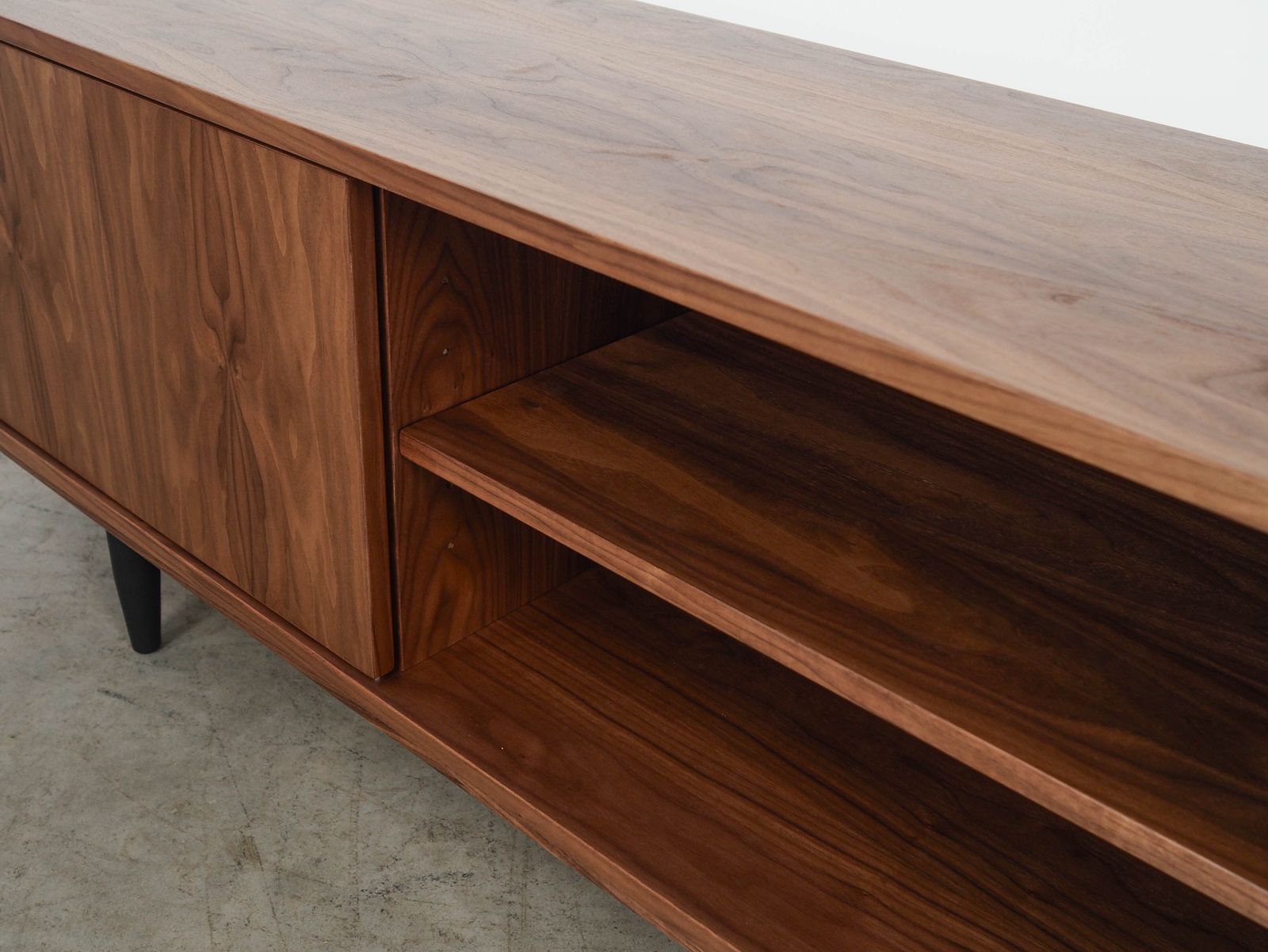photo for sale Buffet scandinave en noyer