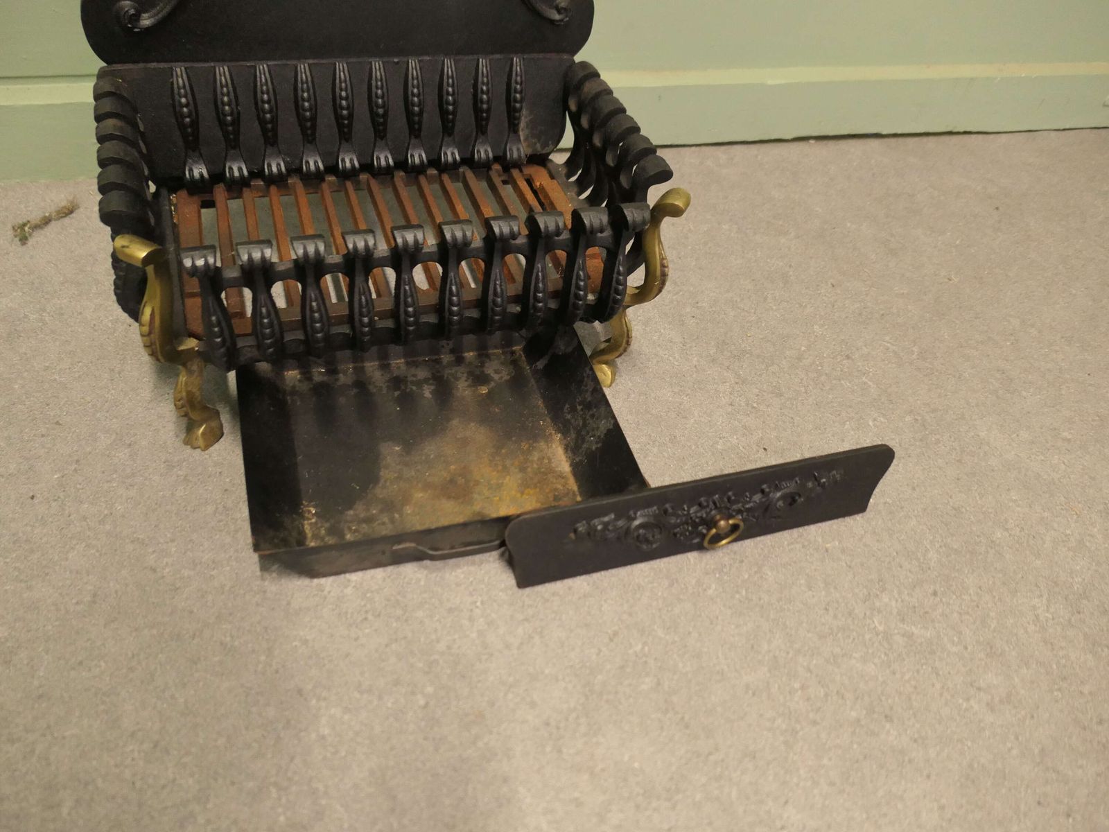 A Regency Style Iron Fire Grate The Fire Has A Decorative High Shaped Back, photo for sale
