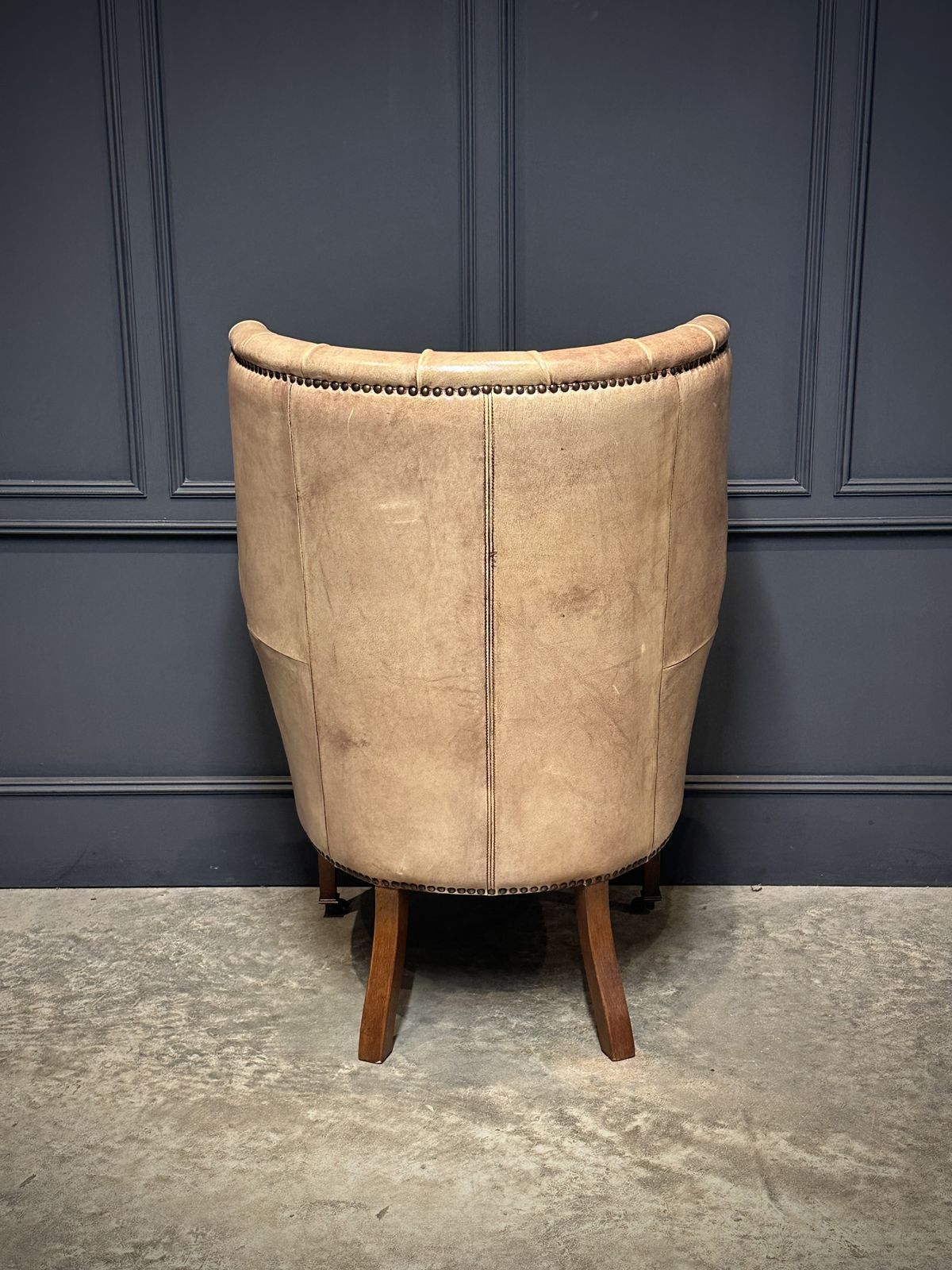Buttoned Leather Porters Wing Chair photo buy
