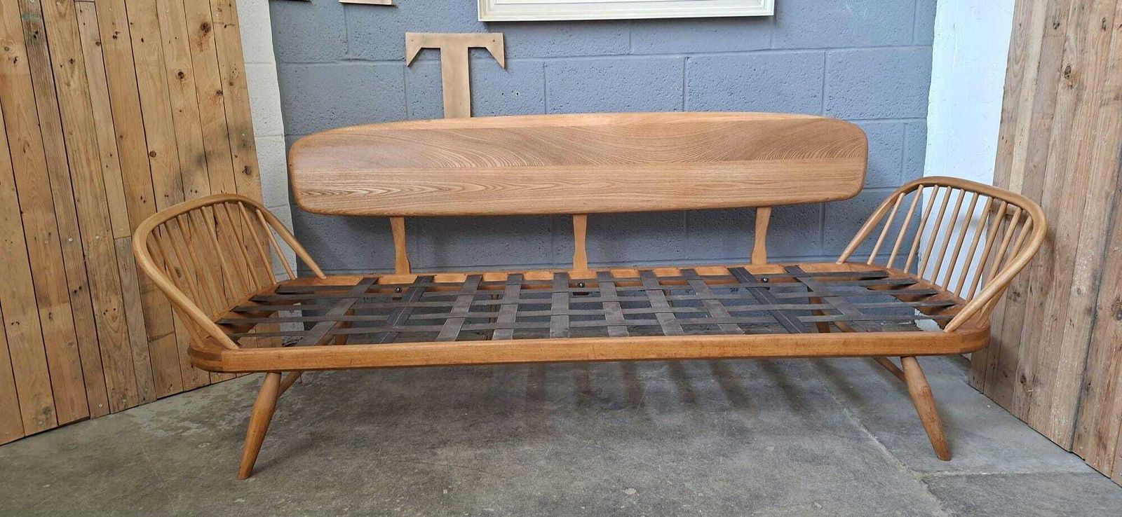 Ercol Day Bed / Studio Couch ~ Vintage ~ Mid Century photo buy