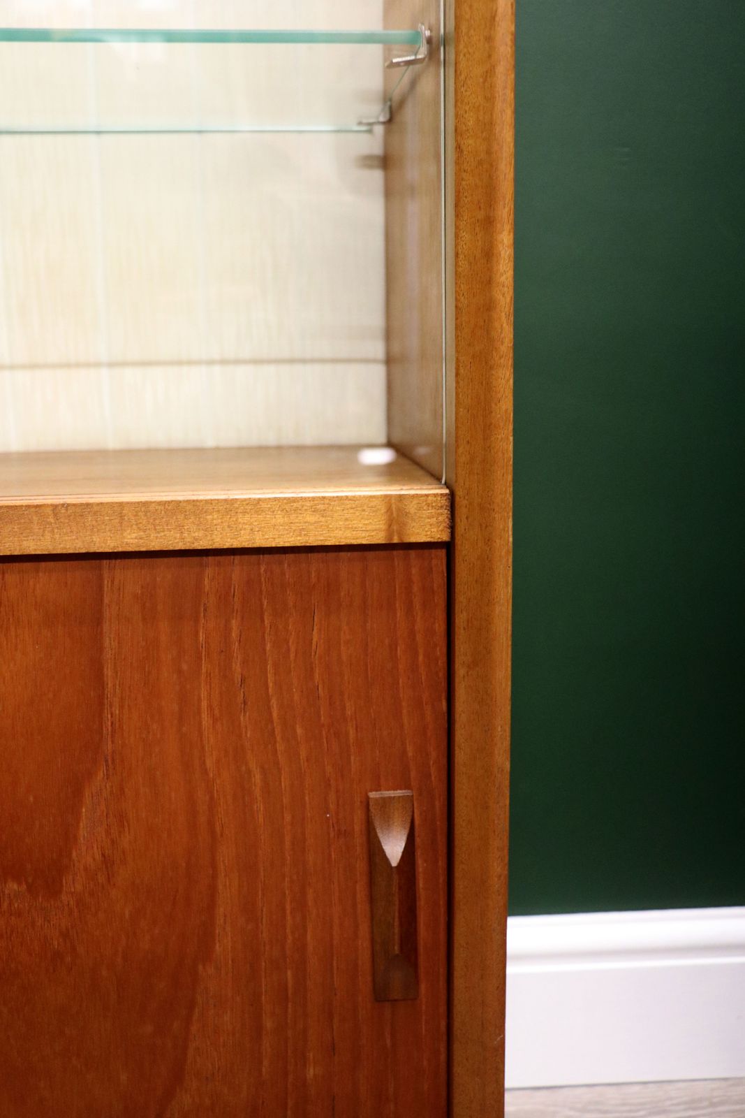 photo buy A Lovely & Very Usable Mid Century Bookcase Or Display Cabinet By The Renowned Maker Herbert Gibbs.