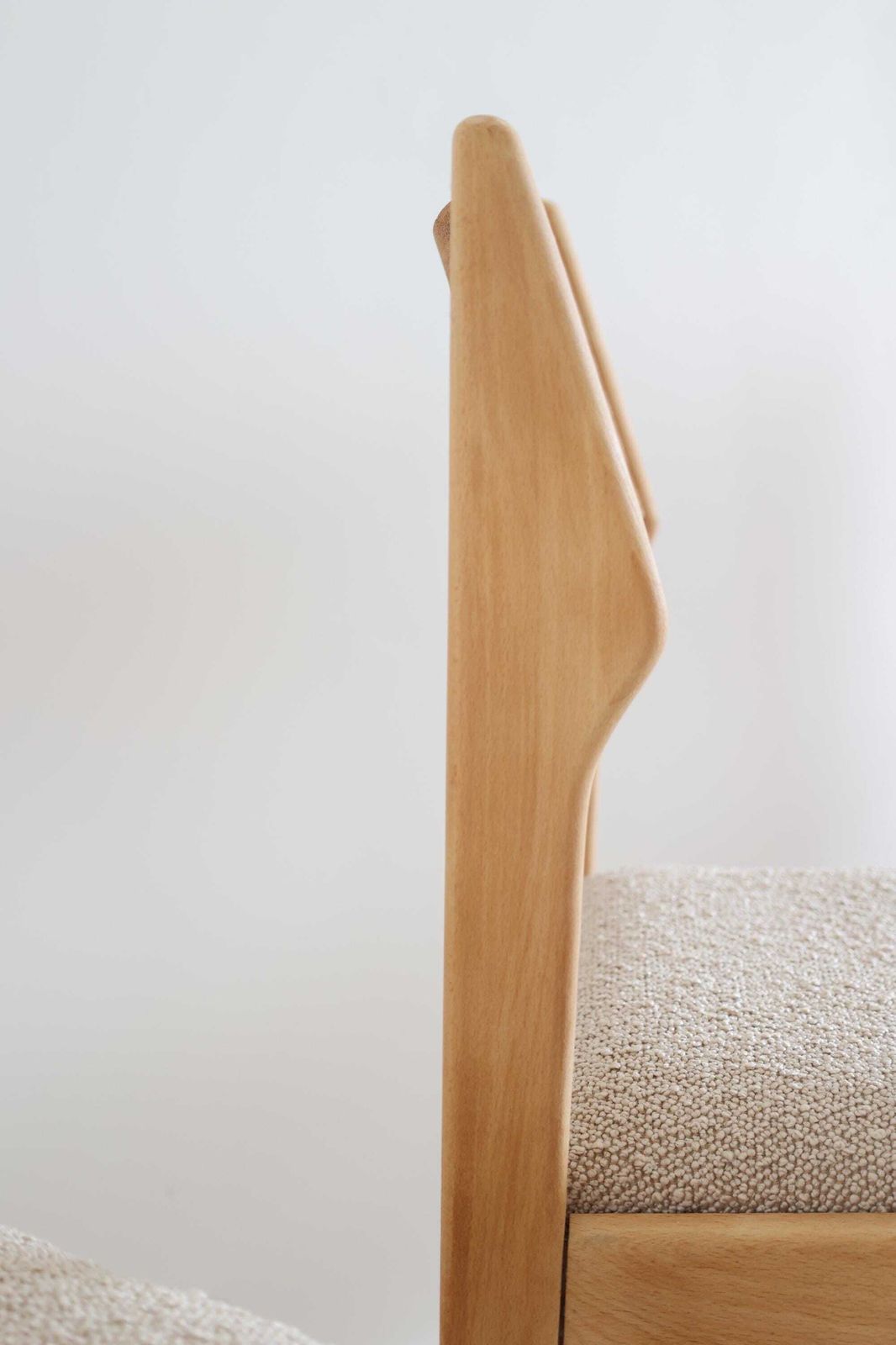 Set Van 4 Vintage Design Eetkamerstoelen Ca. Jaren 1970, In De Stijl Van Cees Braakman. photo for sale