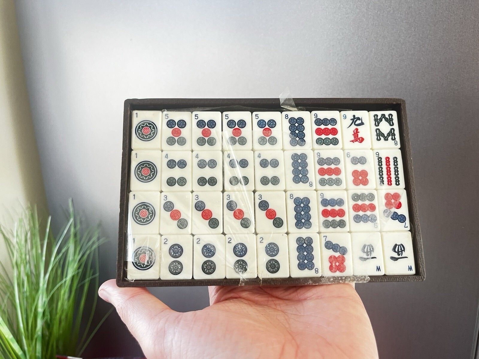 130.0 Mid Century Mah Jong Cased Set Bamboo & Celluloid Tiles Complete Scoring Sticks photo