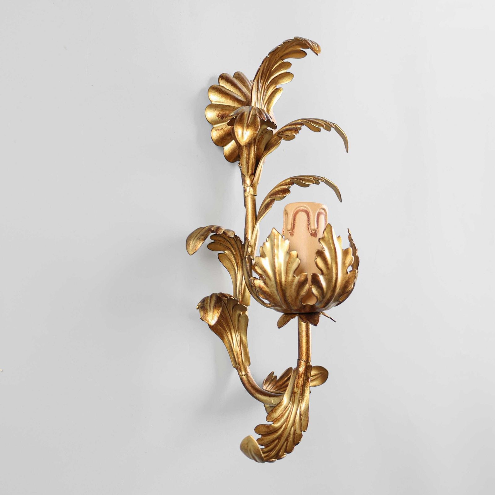 Small Vintage Italian Gilt Metal Wall Sconce, Florentine Style, 1980s. photo furniture