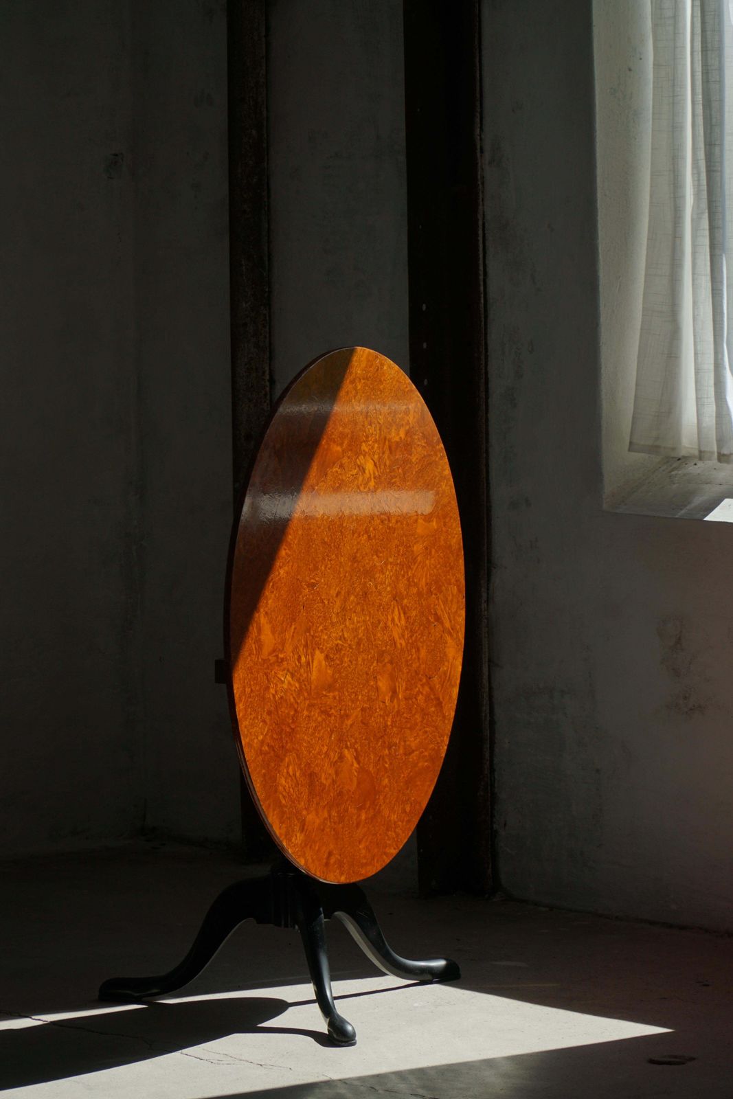 1743.0 Antique Swedish Tilt Top Occasional Table In Burl Wood Veneer, Mid 19th Century photo