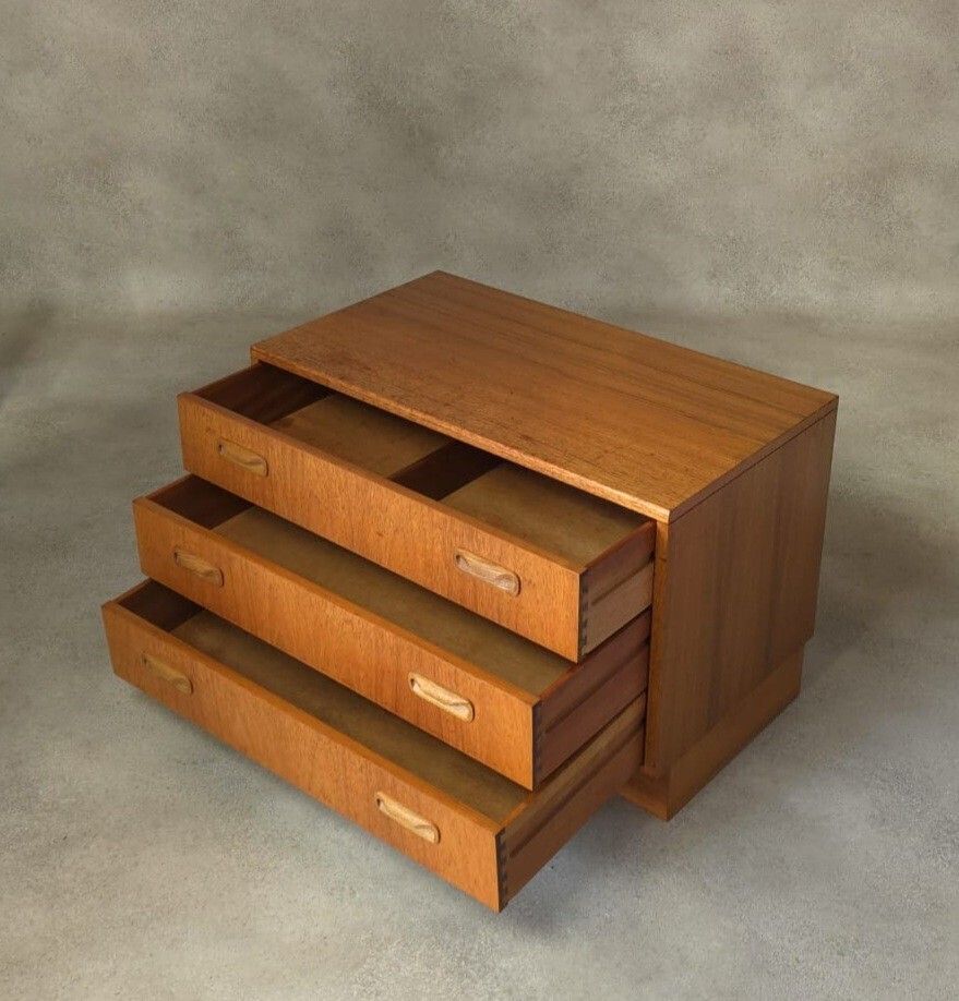 345.0 Mid Century G Plan Fresco Teak Chest Of Drawers 3 Drawer Chest photo
