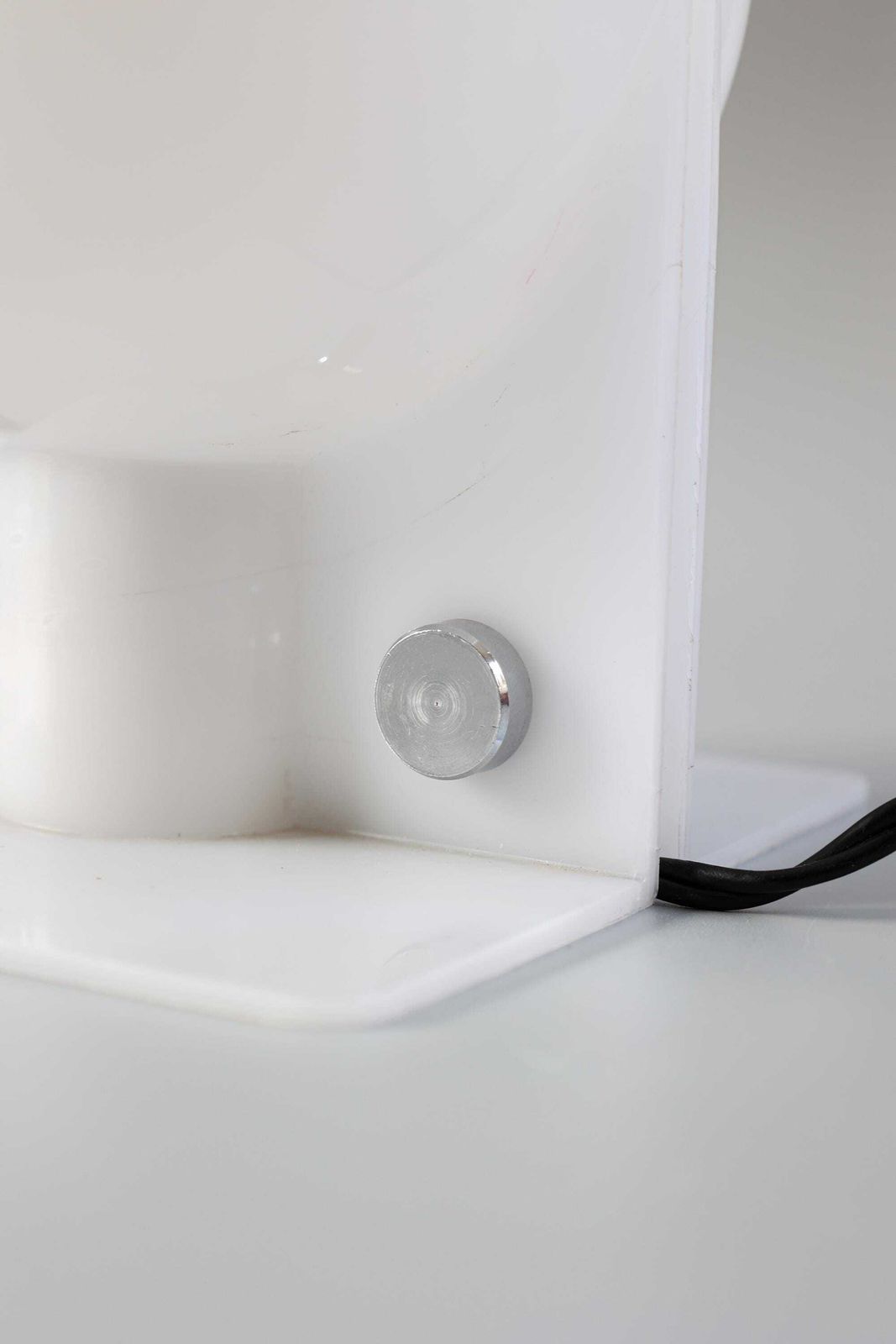 Vintage Harvey Guzzini 'Sirio' Table Lamp, 1970s. photo Lighting