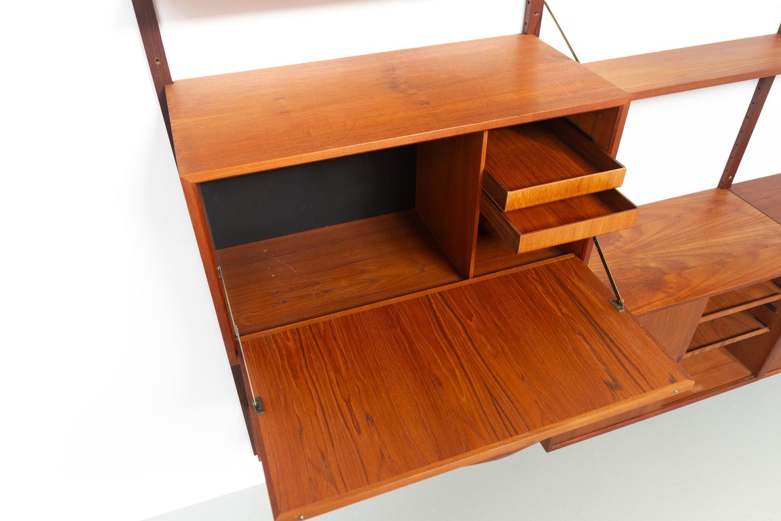 Danish Modern 3 Bay Modular Teak Wall Unit By Poul Cadovius For Cado, 1960s. photo vintage