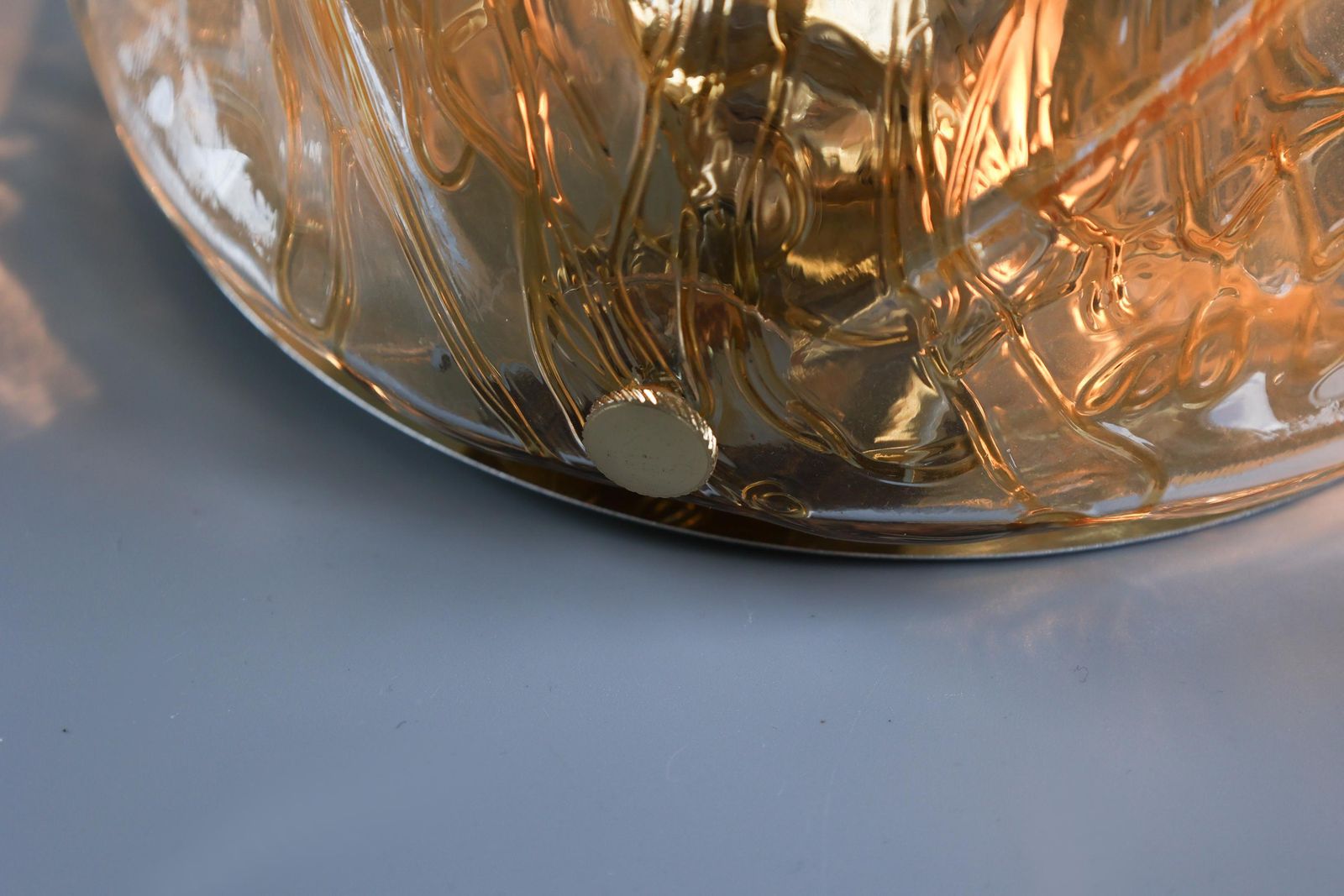 photo furniture La Murrina   Shell Shaped Sconce, 1980s.