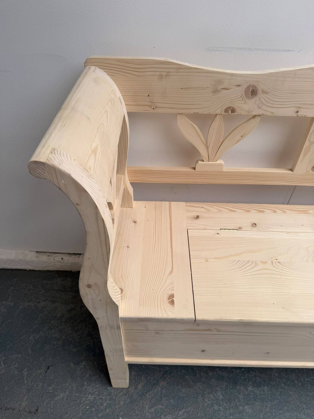A Lovely Reclaimed Pine 2 Seater Tulip Bench To Wax / Paint photo furniture