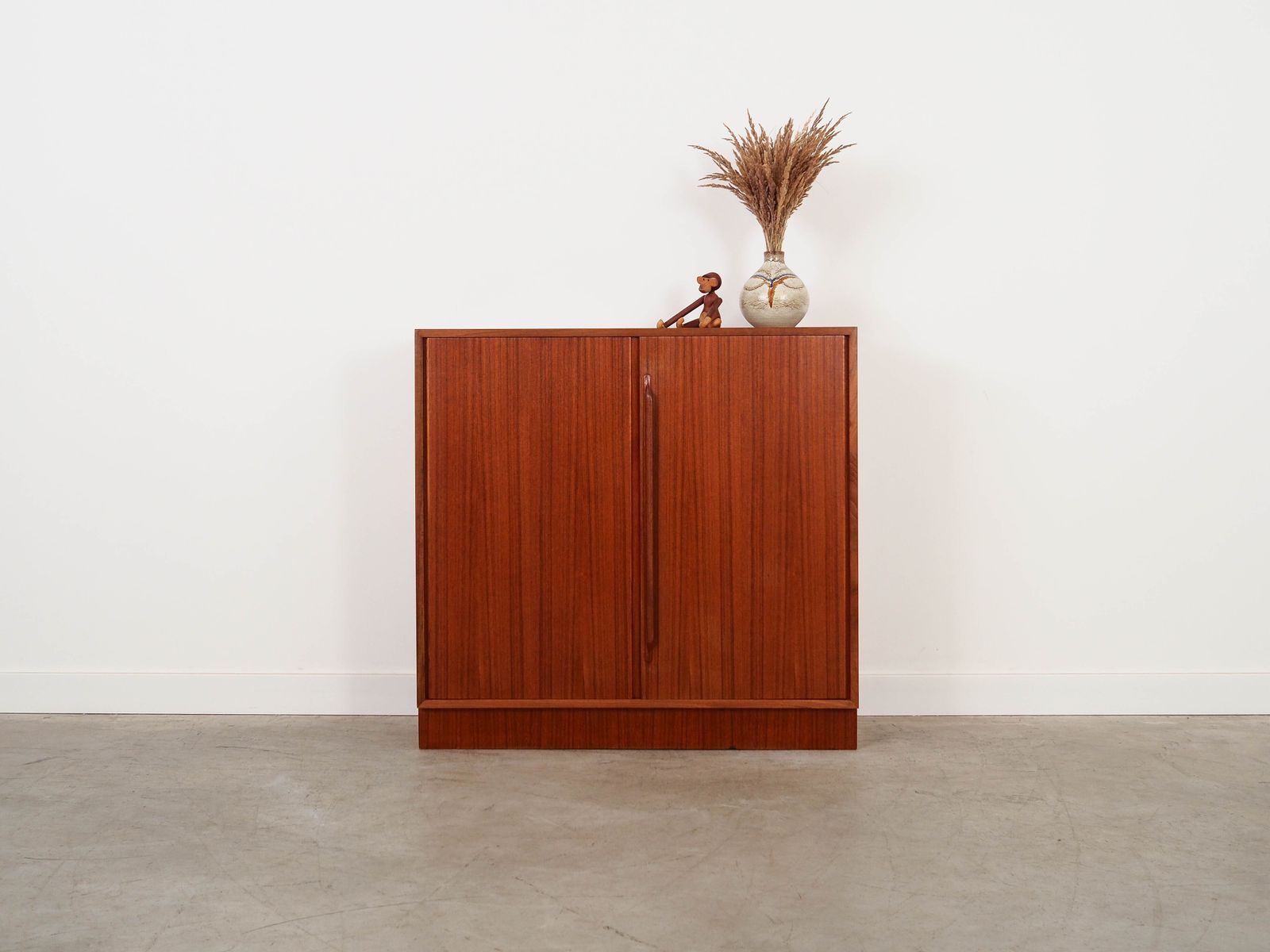 Teakhouten kast, Duits design, jaren 1970, geproduceerd door RT Möbel photo furniture