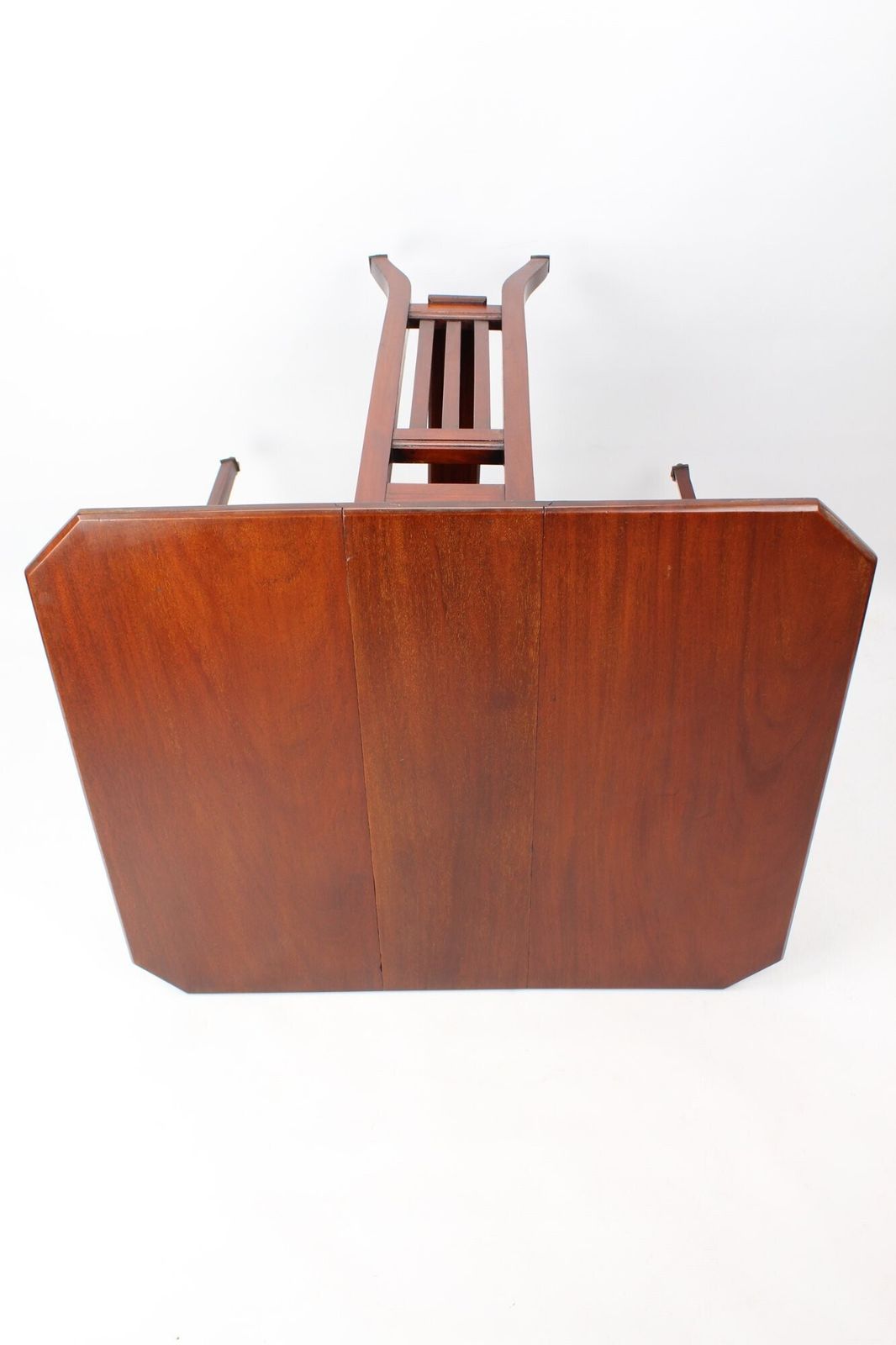 Furniture Edwardian Mahogany Sutherland Table photo