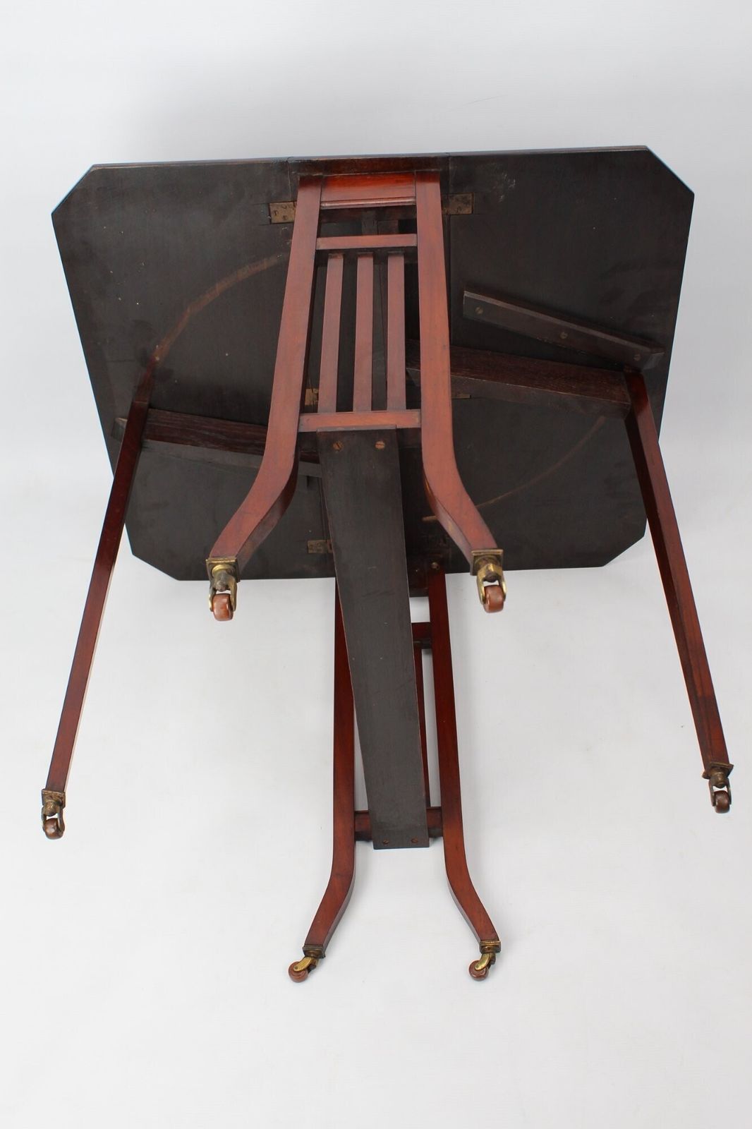 195.0 Edwardian Mahogany Sutherland Table photo