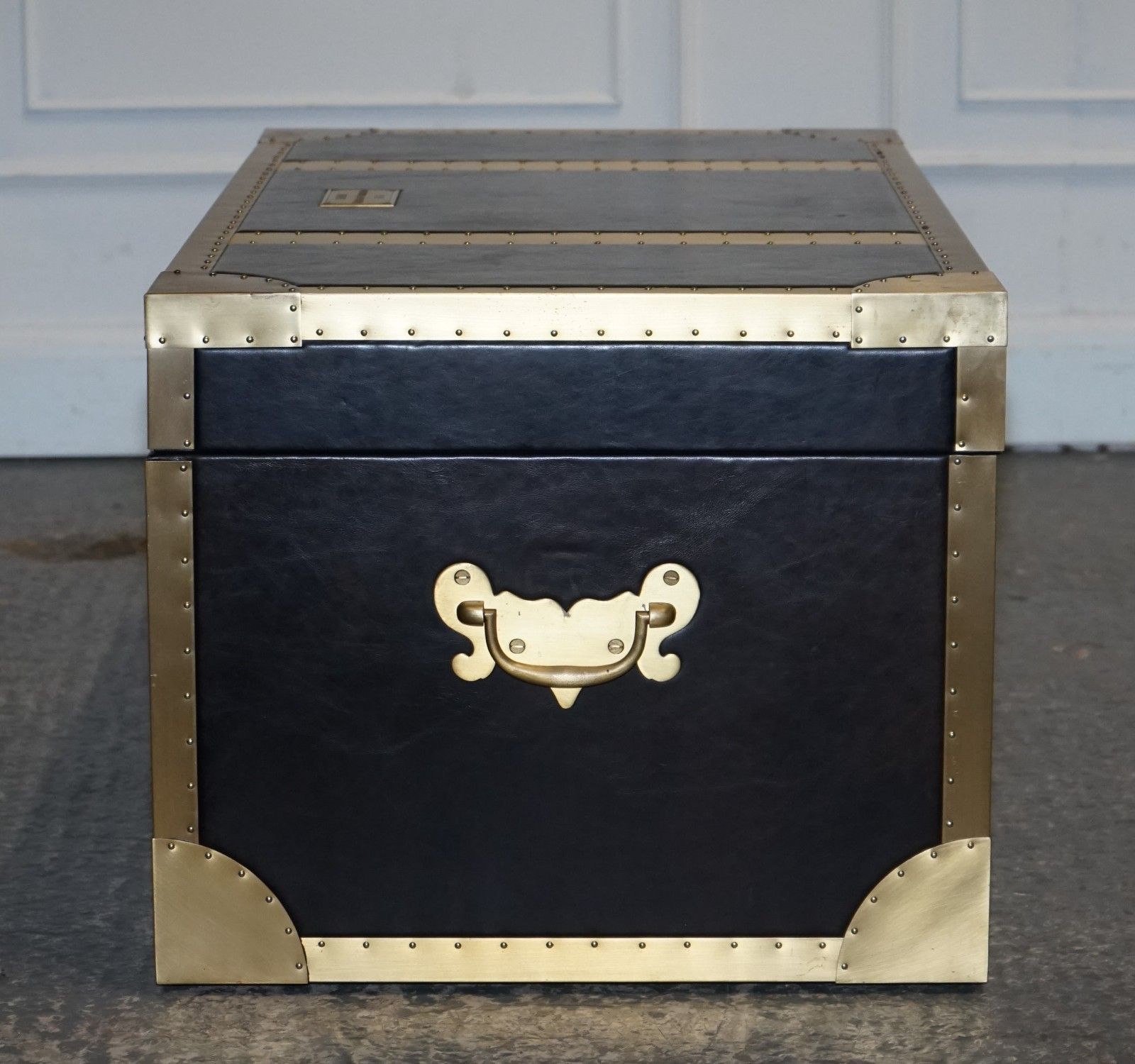 photo vinterior Timothy Oulton Cumberland Collection Storage Trunk With Red Velvet Lining
