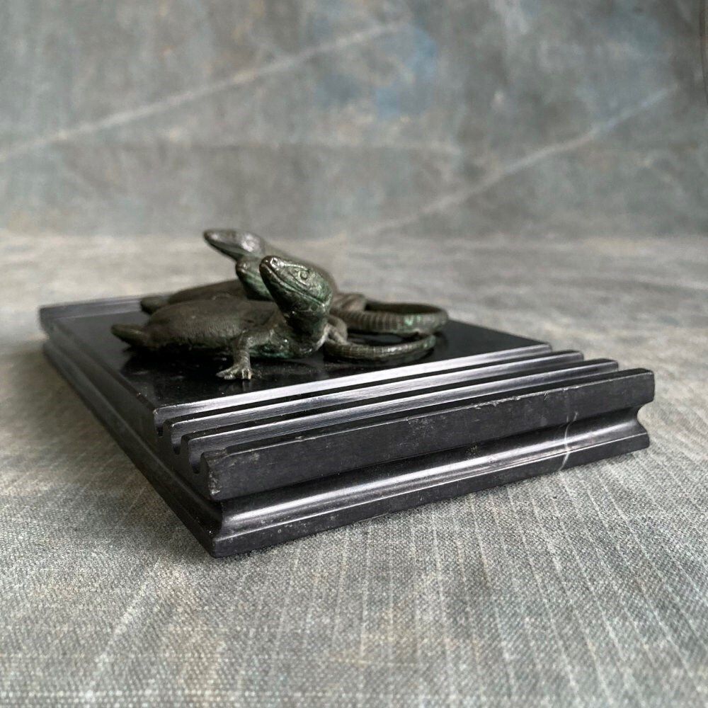 photo furniture 19th C. Bronze Lizards Marble Paperweight