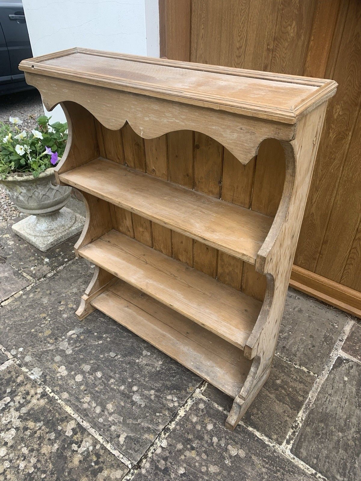 Early 20th Century Pine Shelves. photo 165.0
