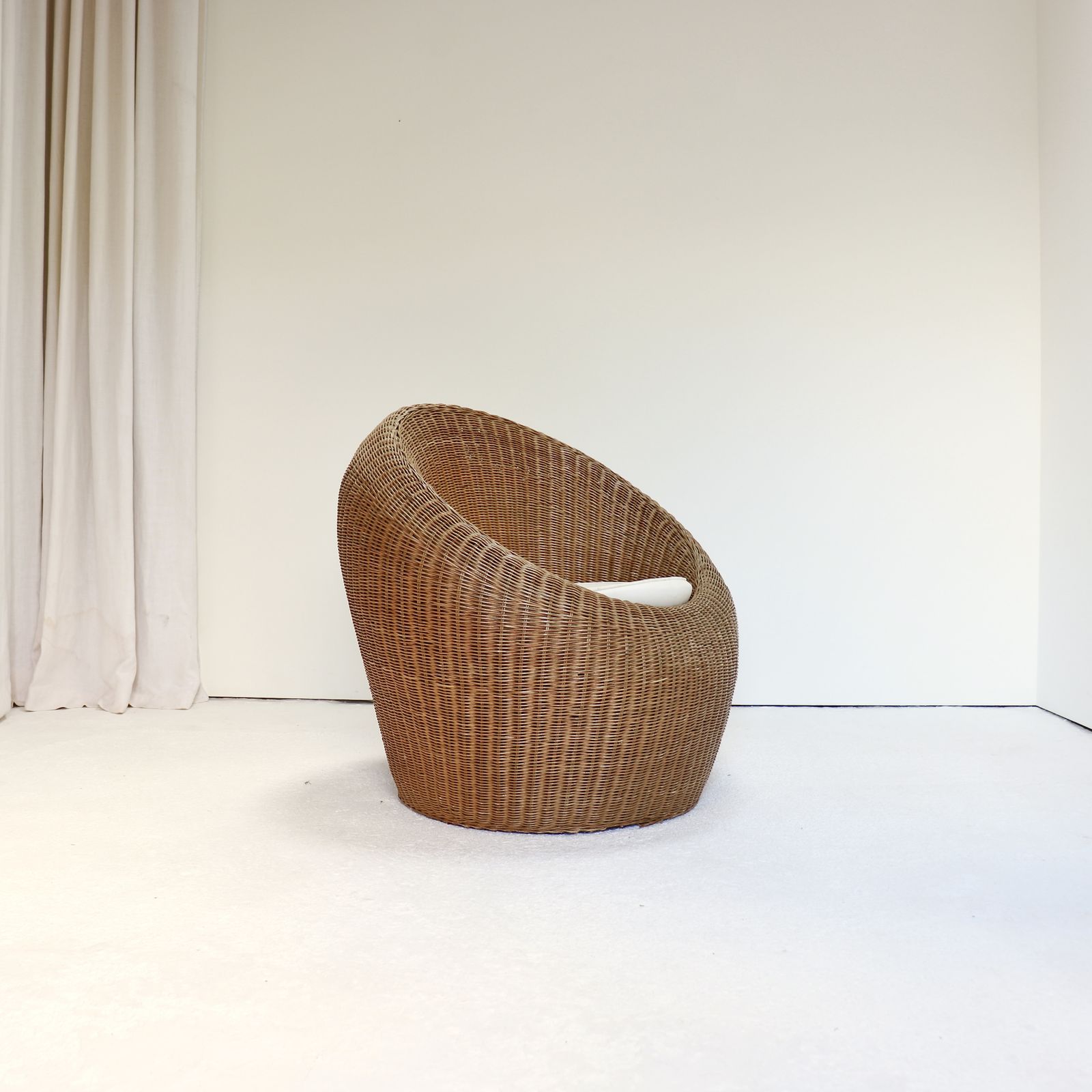 Vintage Woven Rattan Lounge Chair — In The Style Of Isamu Kenmochi photo for sale