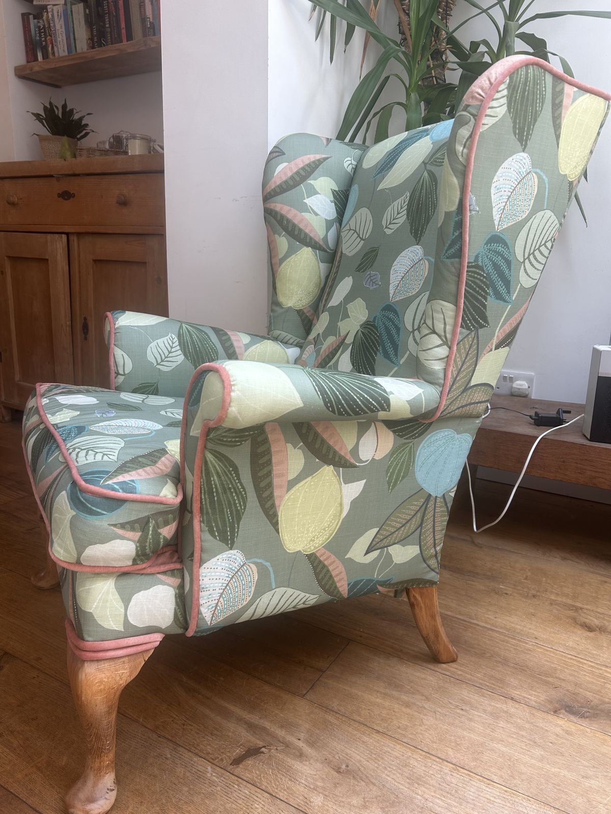 Armchair Parker Knoll 720 Mark III, Newly Recovered photo vinterior