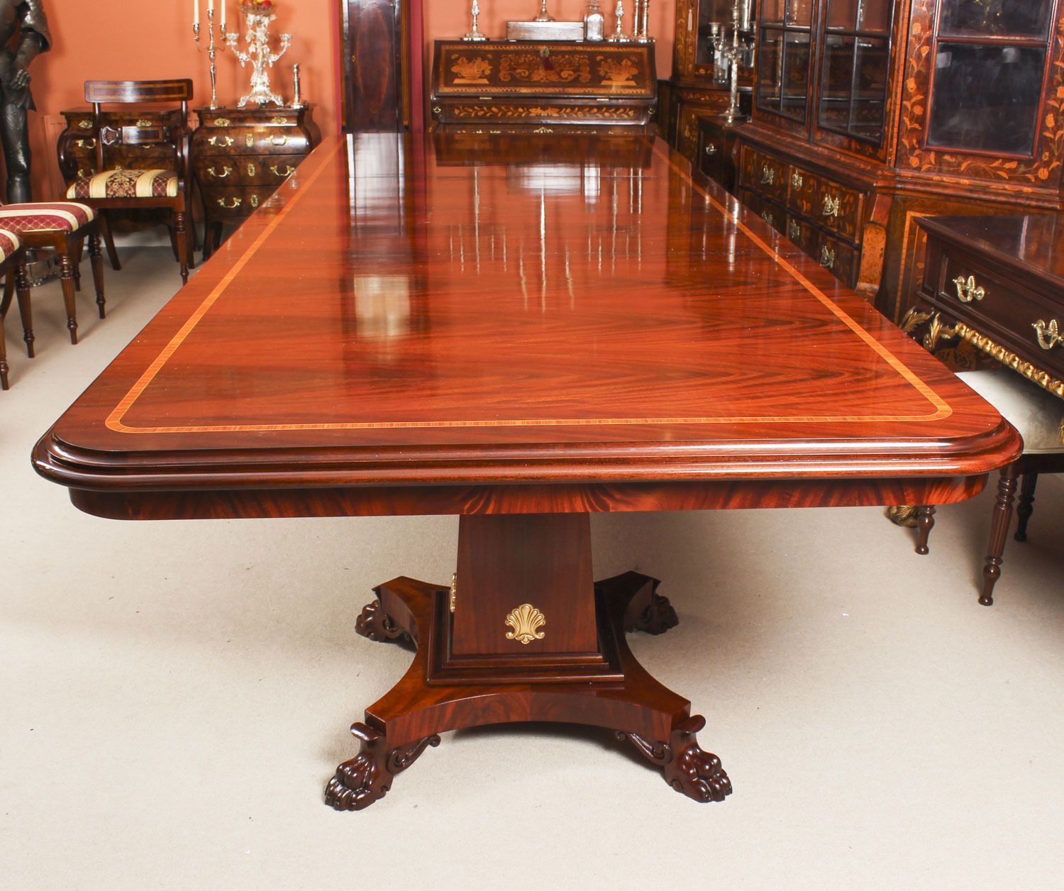 photo vintage Bespoke Regency Revival Twin Base Dining Table & 14 Chairs 21st C