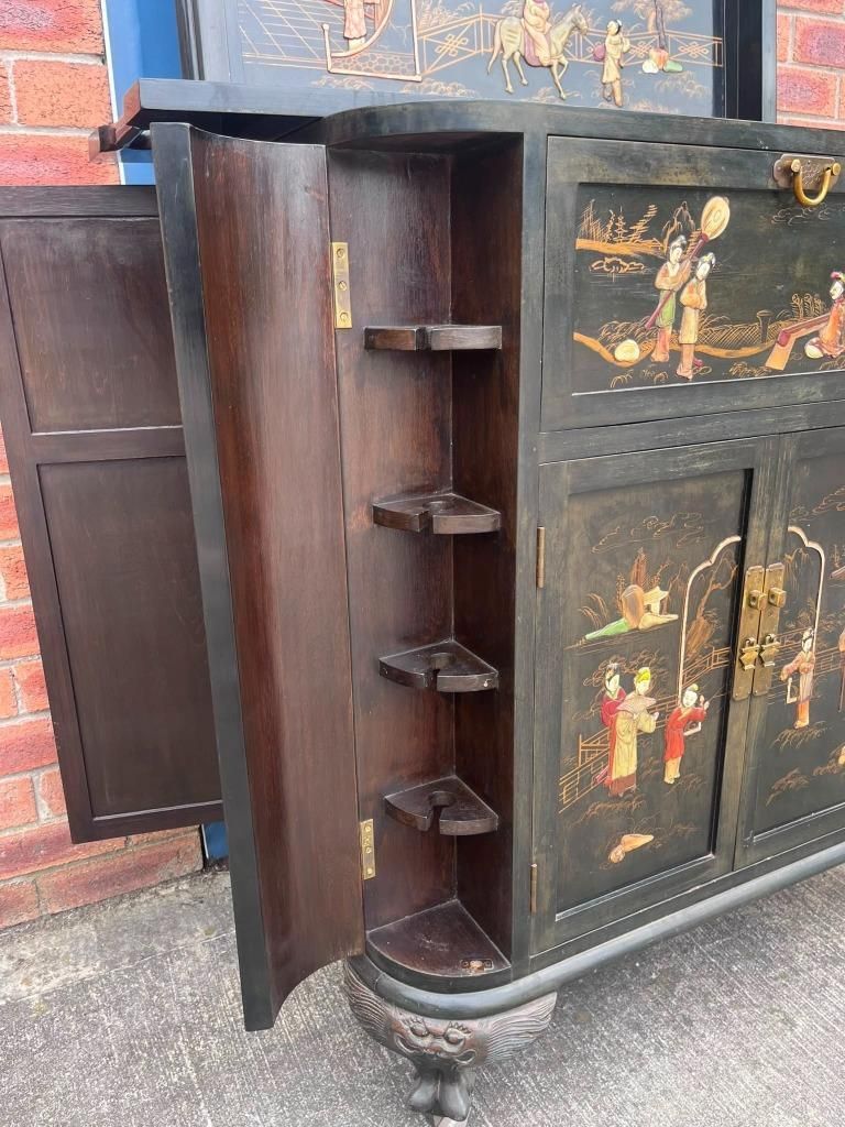 Vintage Chinese Black Lacquer With Oriental Figures Cocktail Bar Drinks Cabinet photo vinterior