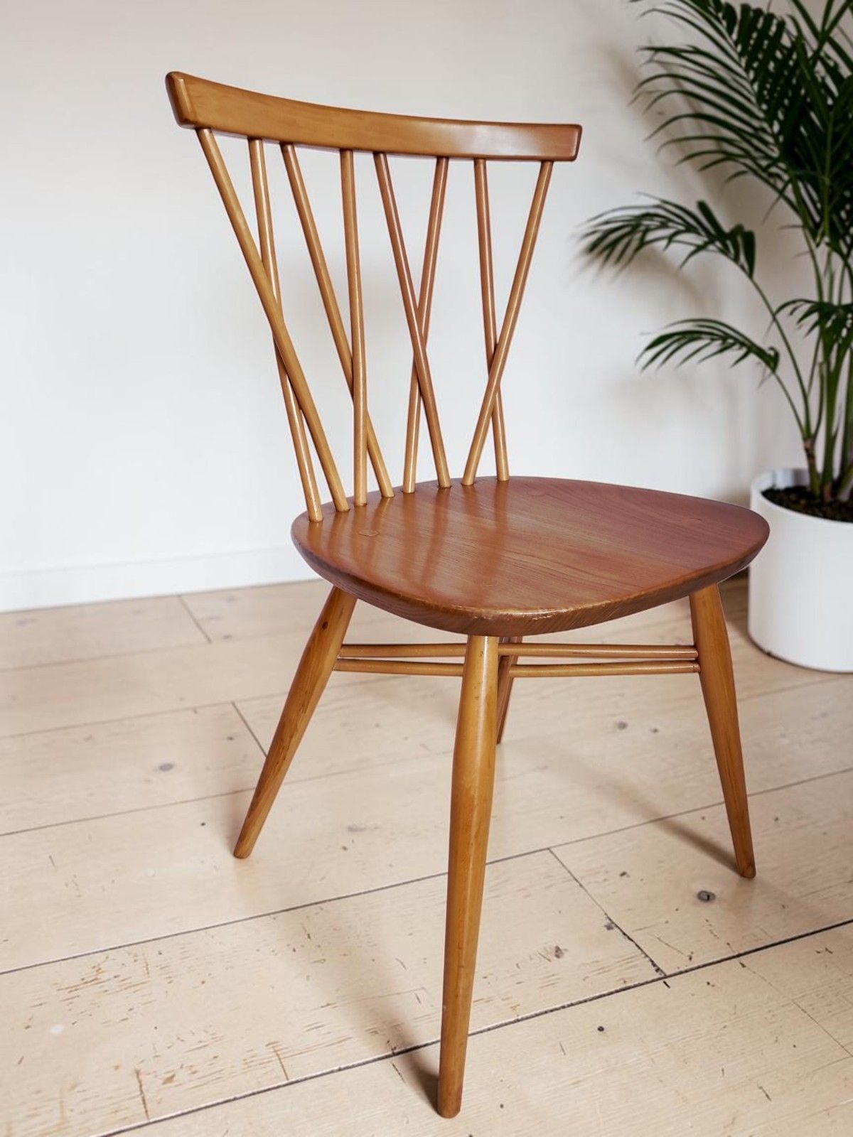 photo vinterior Vintage Ercol Candlestick Chairs X 3 Mid Century Dining Chairs 367 Elm 1960's