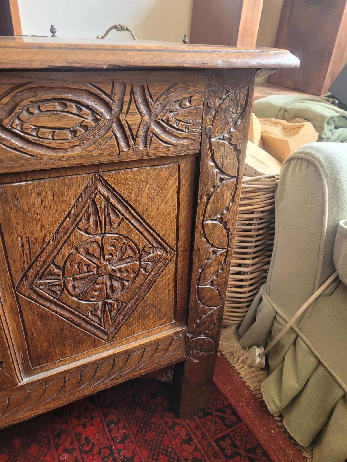 17th Century Dorset Oak Coffer C.1680 photo vinterior