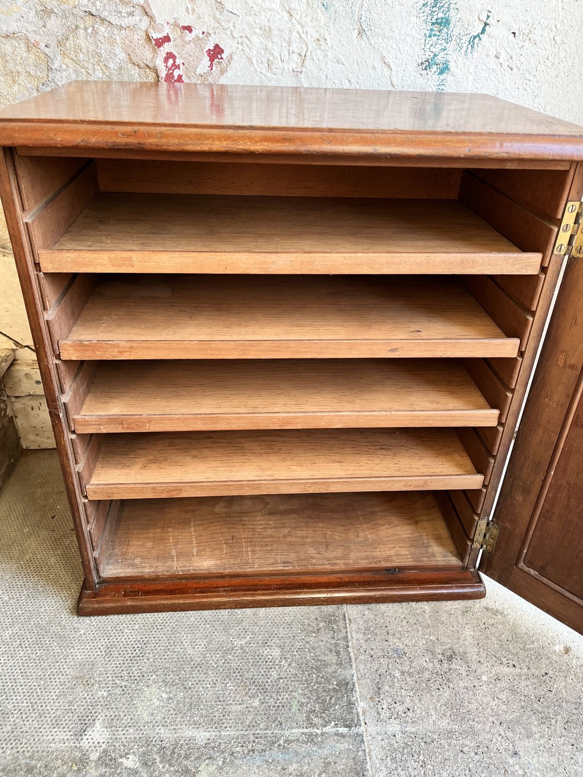 Small Victorian Mahogany Cupboard With Adjustable Shelves photo buy