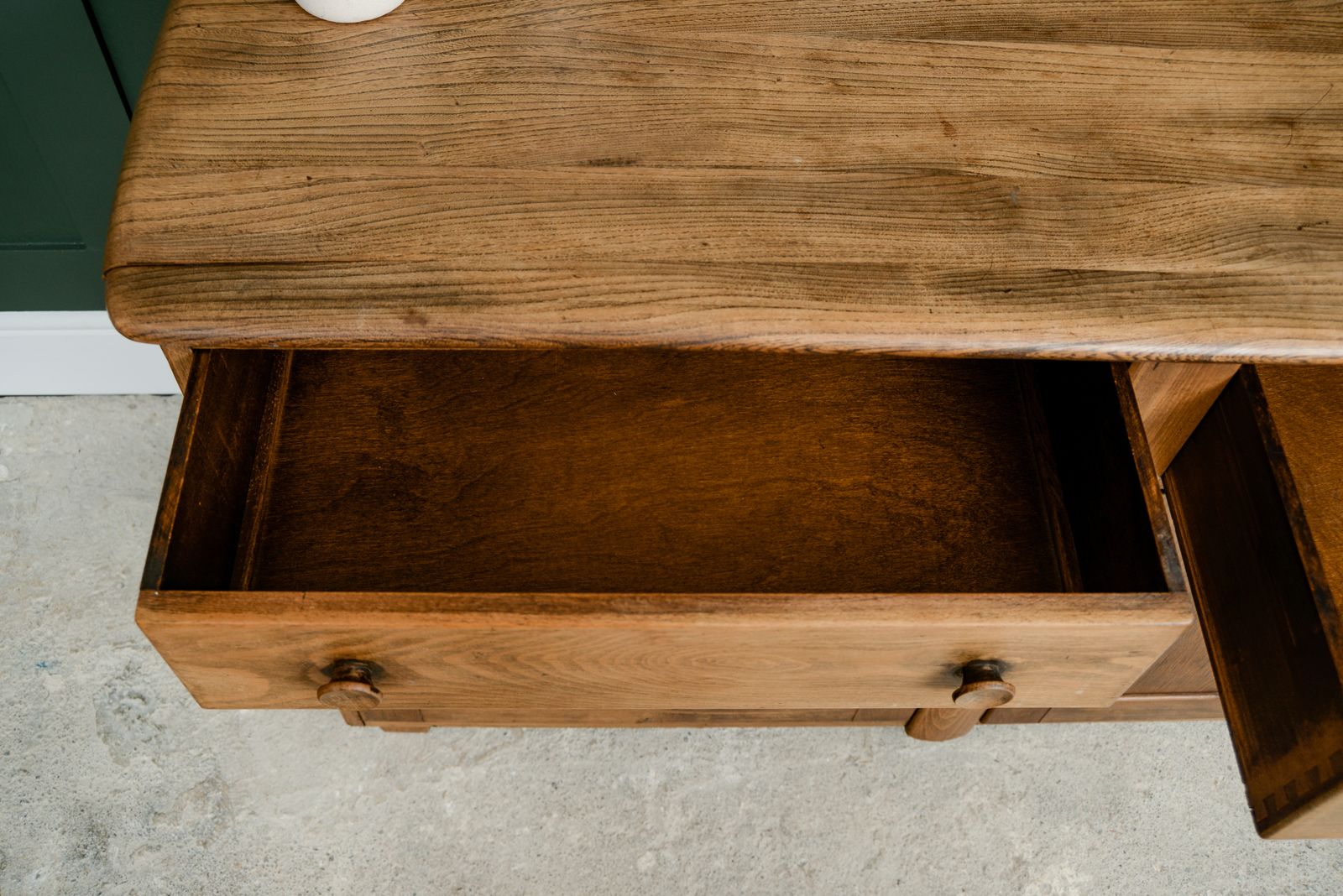600.0 Ercol Elm Sideboard   Semi Restored   Mid Century photo